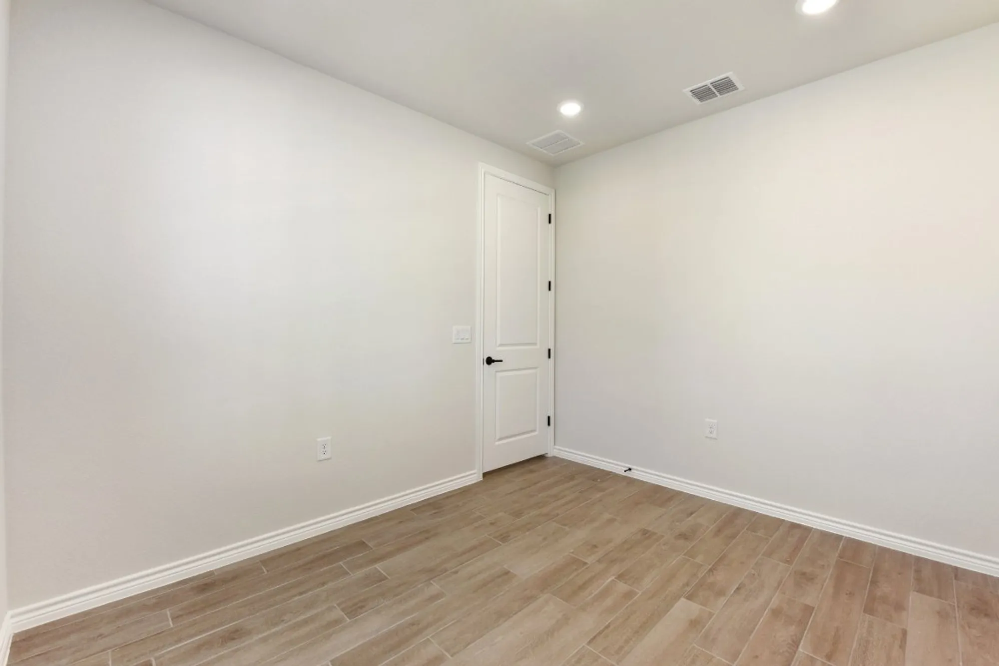 Property Slideshow image 19 of 40 | 153 antoinette way unit 102, San Marcos, TX, 78666