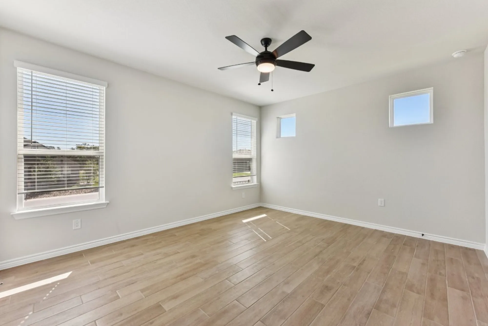 Property Slideshow image 22 of 40 | 153 antoinette way unit 102, San Marcos, TX, 78666