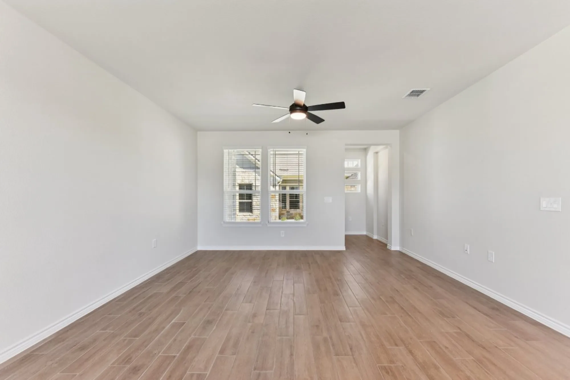 Property Slideshow image 4 of 40 | 153 antoinette way unit 102, San Marcos, TX, 78666