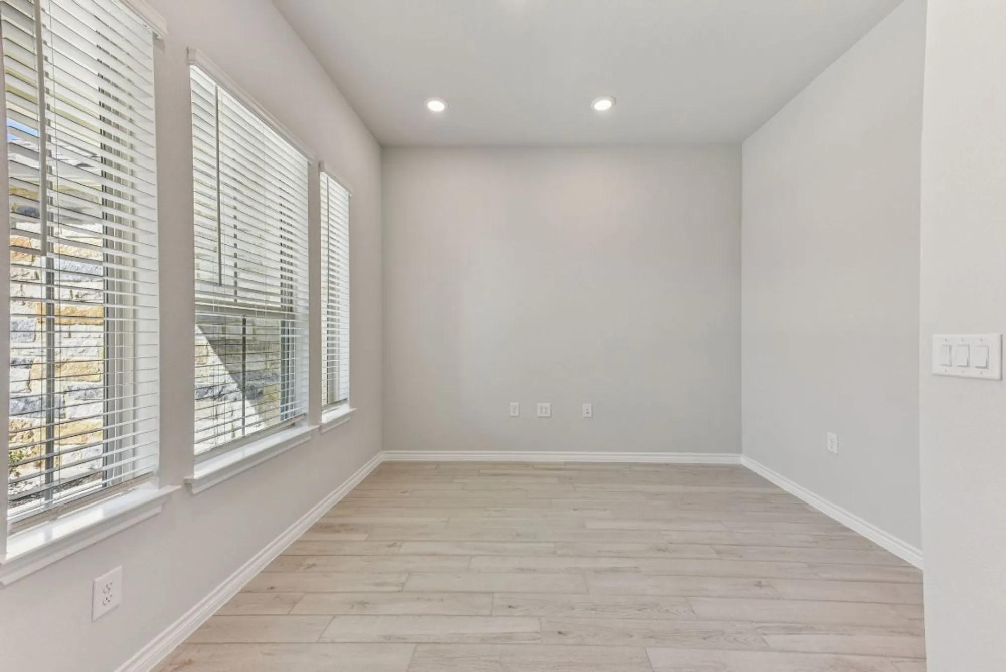 Property Slideshow image 14 of 36 | 153 antoinette way unit 104, San Marcos, TX, 78666