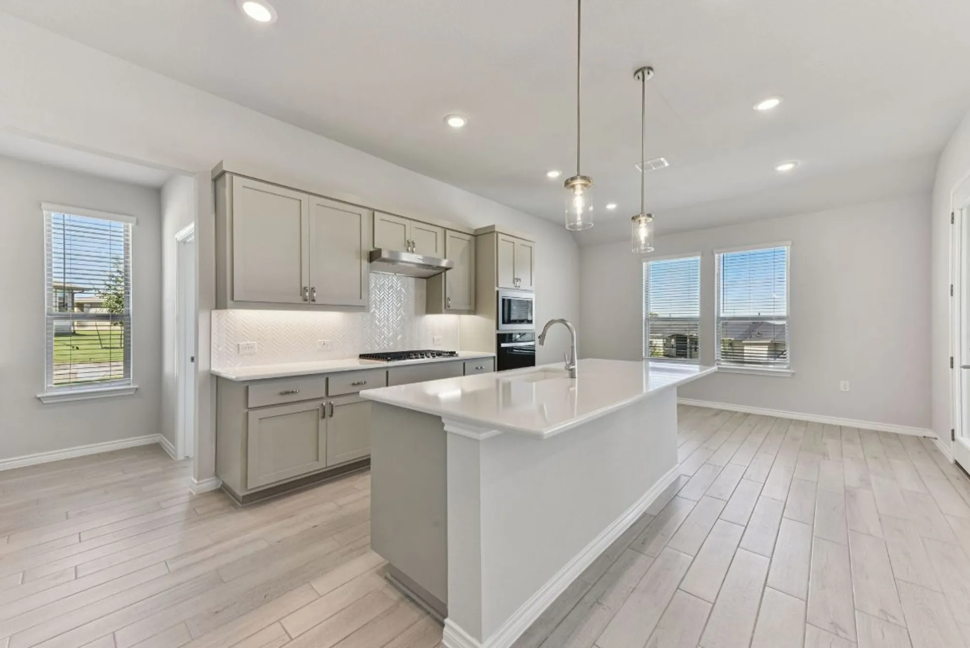 Property Slideshow image 10 of 36 | 153 antoinette way unit 104, San Marcos, TX, 78666