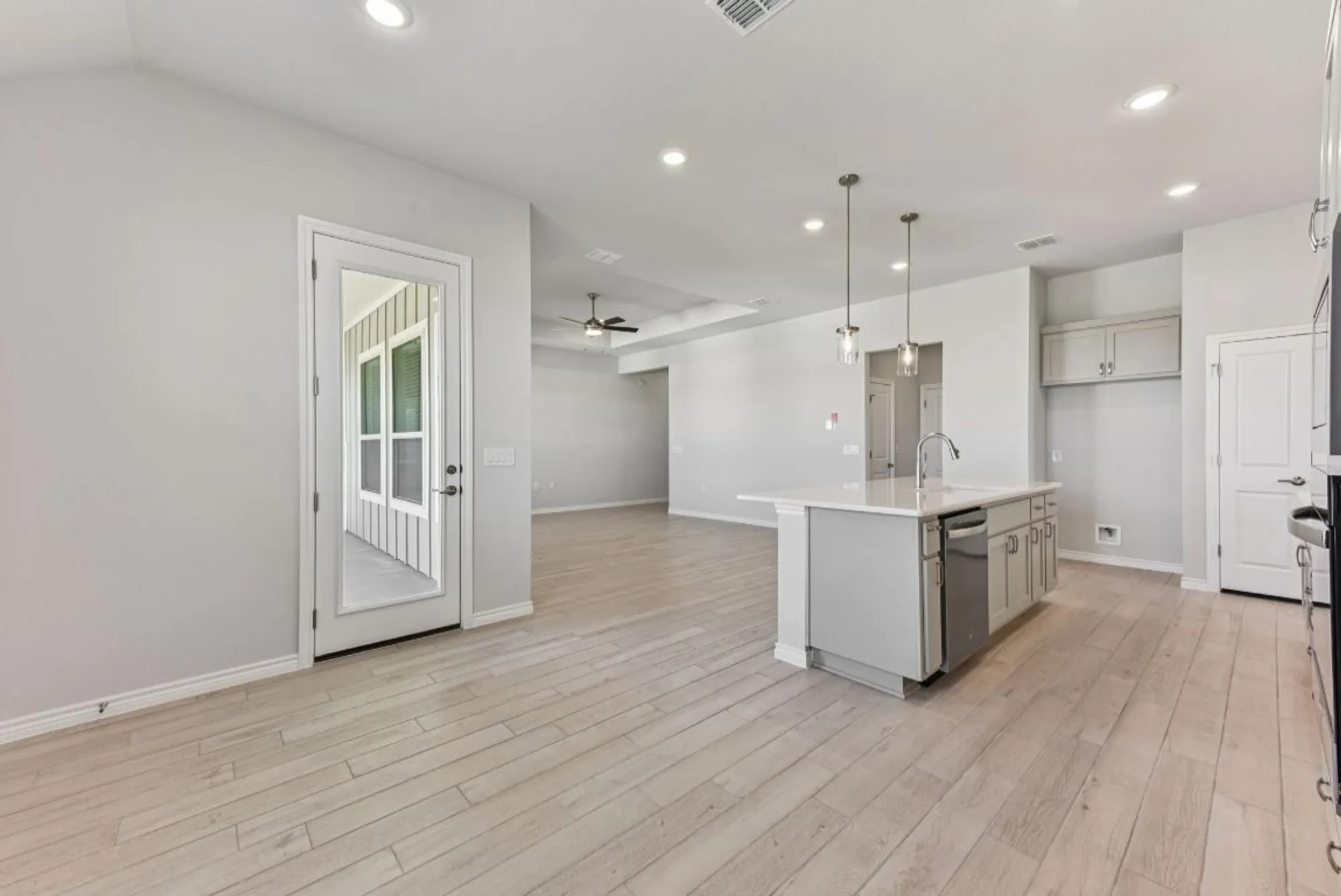 Property Slideshow image 11 of 36 | 153 antoinette way unit 104, San Marcos, TX, 78666