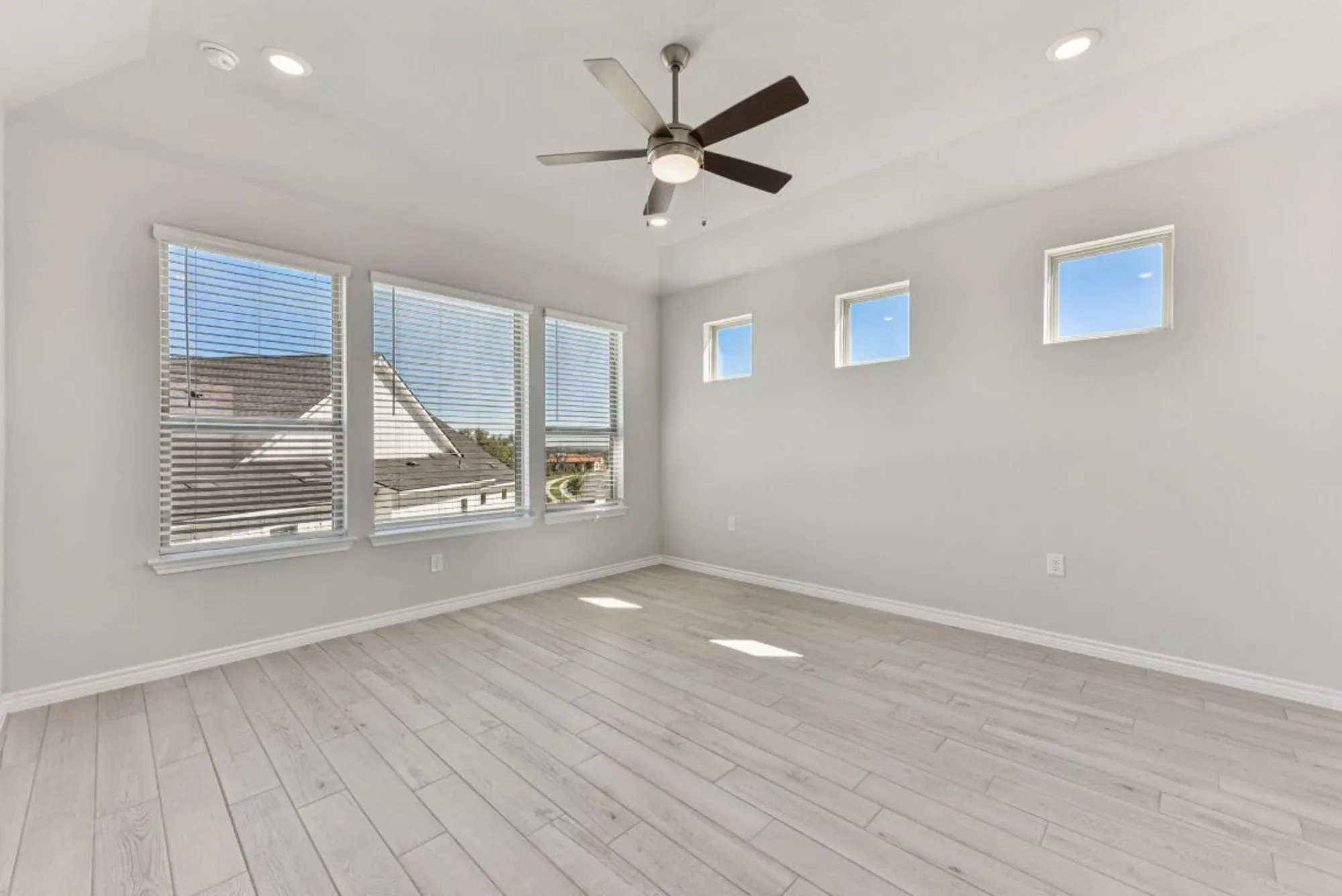 Property Slideshow image 24 of 36 | 153 antoinette way unit 104, San Marcos, TX, 78666