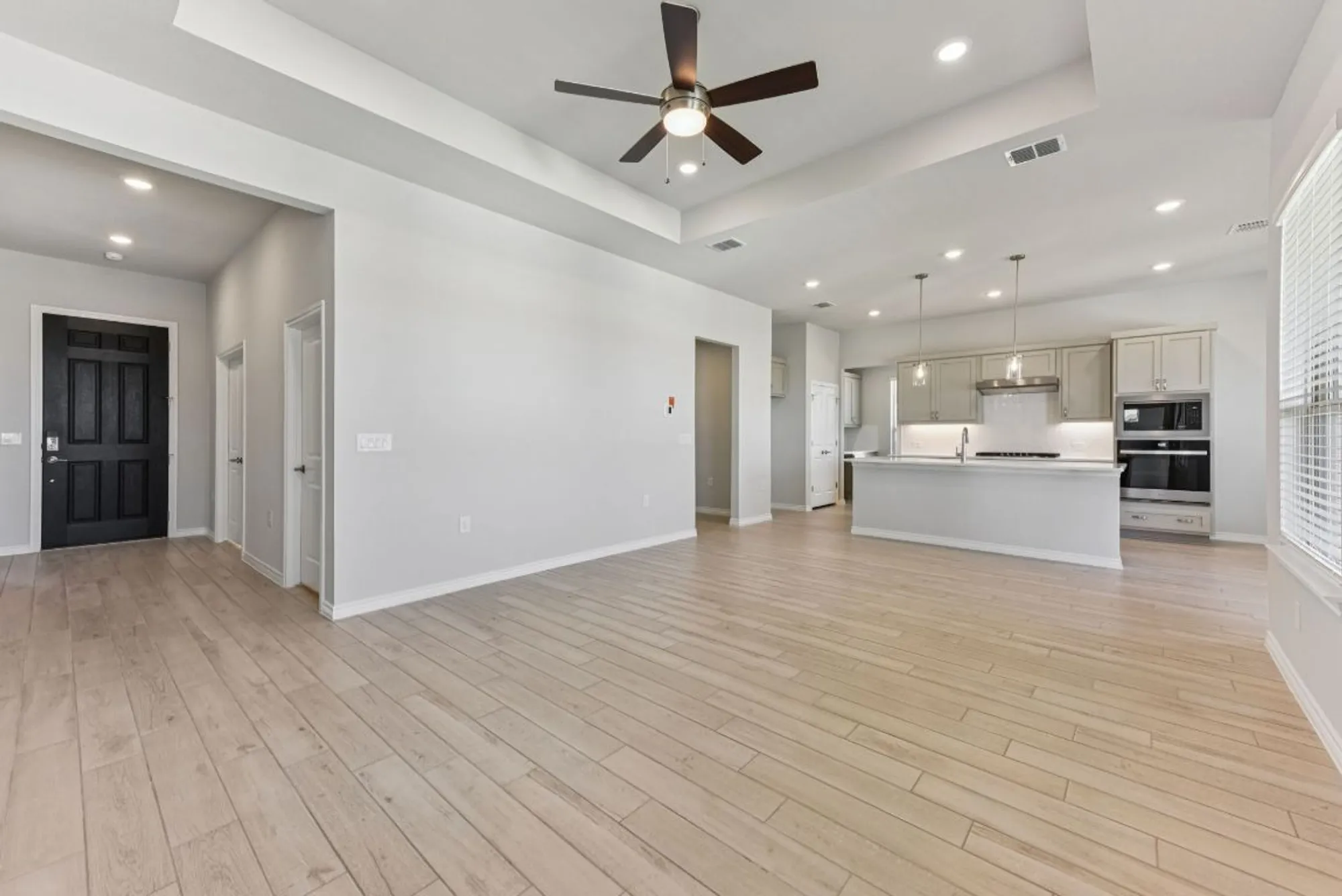 Property Slideshow image 6 of 36 | 153 antoinette way unit 104, San Marcos, TX, 78666
