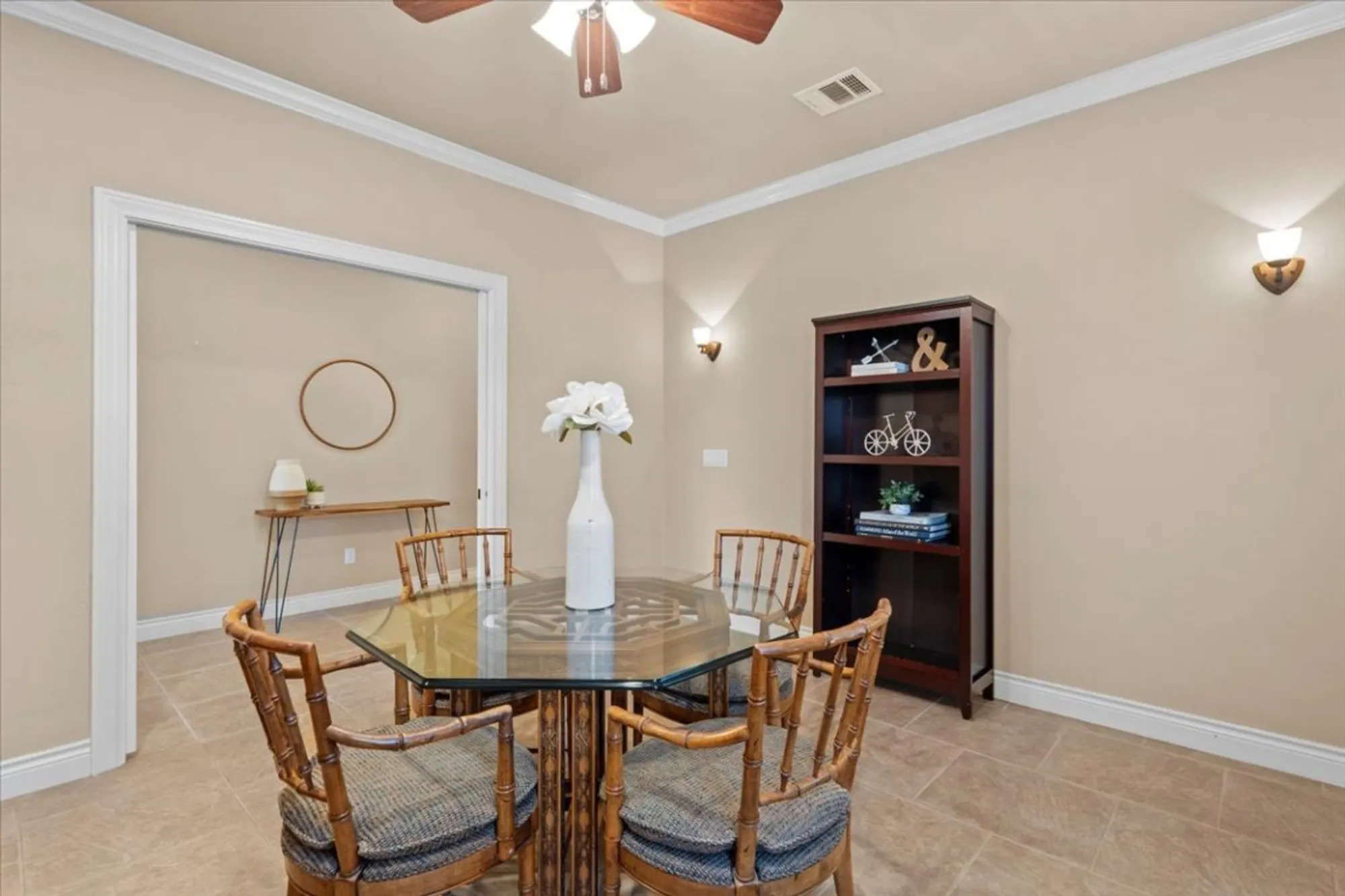 Property Slideshow image 18 of 37 | 5124 hidden springs trl, Georgetown, TX, 78633