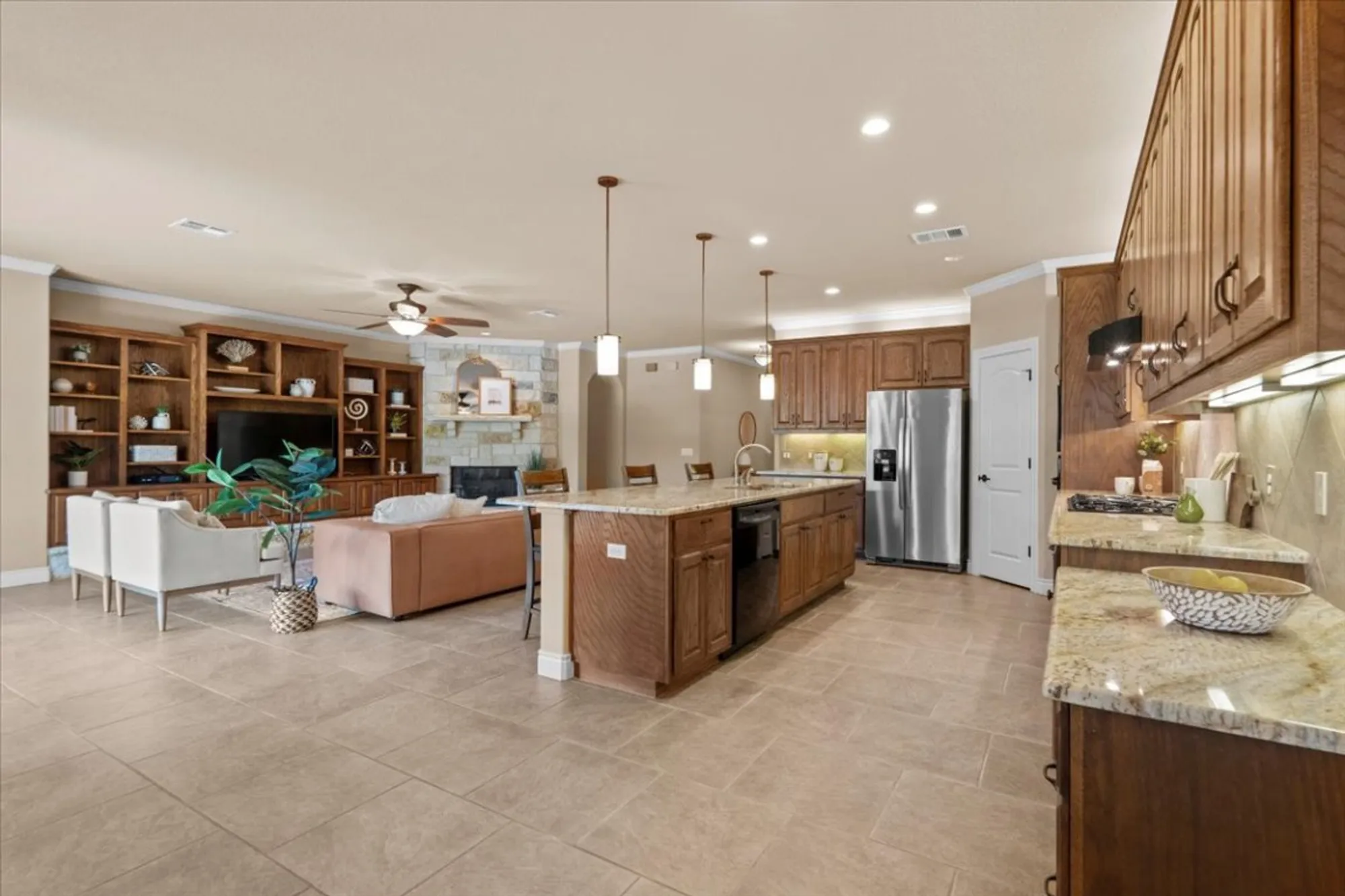 Property Slideshow image 11 of 37 | 5124 hidden springs trl, Georgetown, TX, 78633