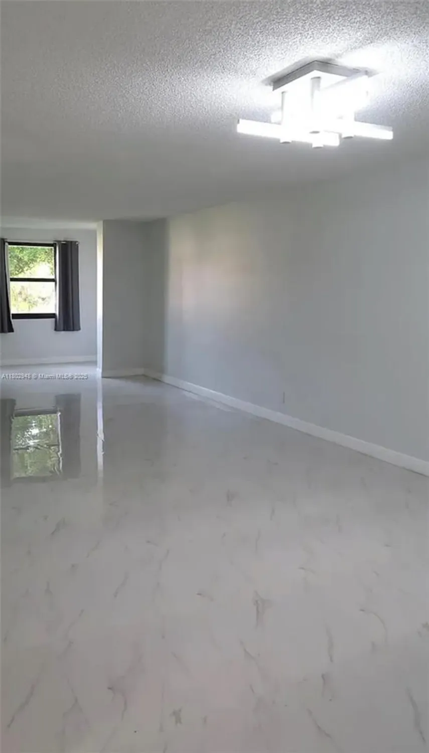 Property Slideshow image 18 of 20 | 691 s hollybrook dr apt 208, Pembroke Pines, FL, 33025