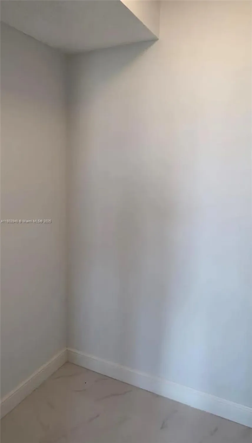 Property Slideshow image 11 of 20 | 691 s hollybrook dr apt 208, Pembroke Pines, FL, 33025