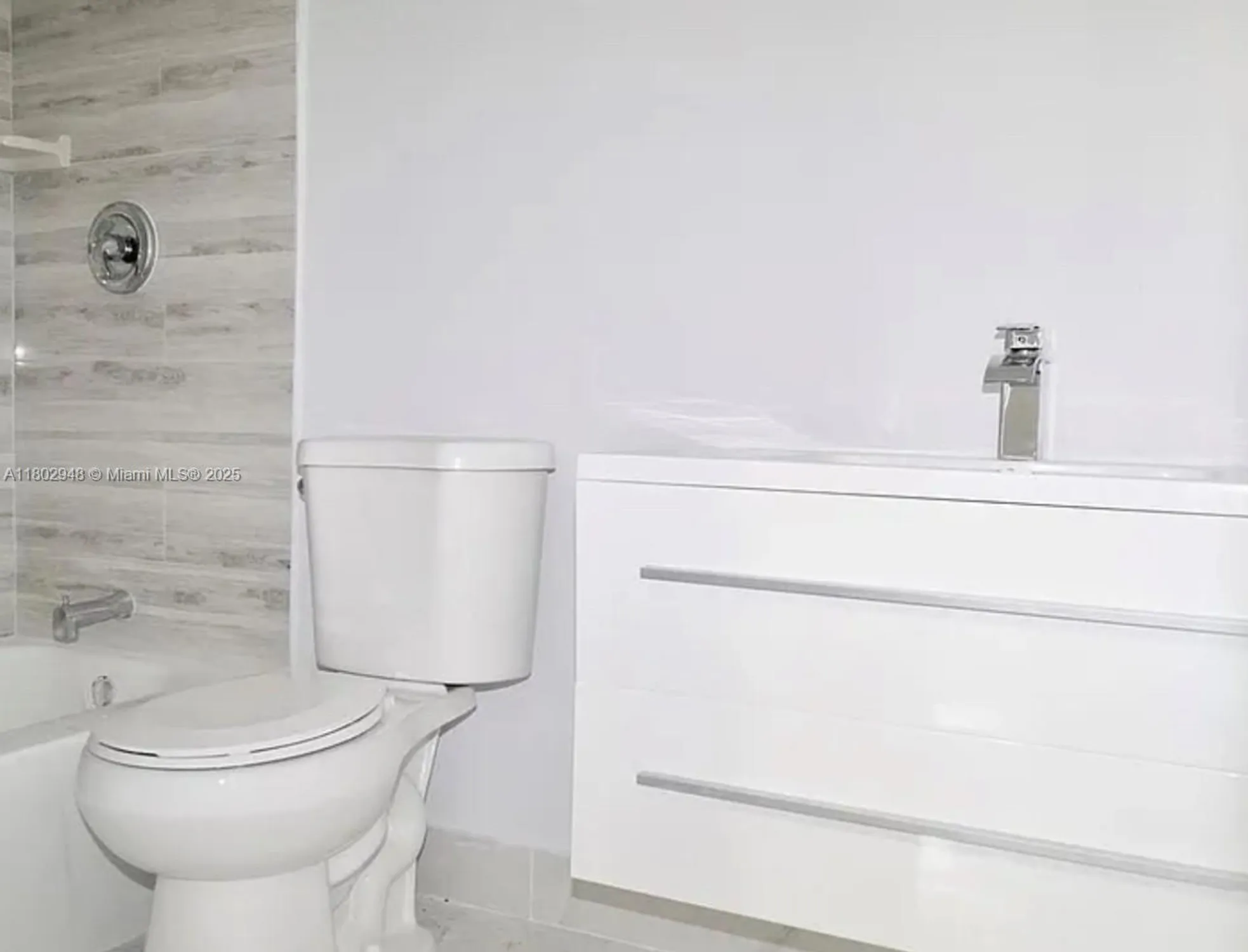 Property Slideshow image 6 of 20 | 691 s hollybrook dr apt 208, Pembroke Pines, FL, 33025