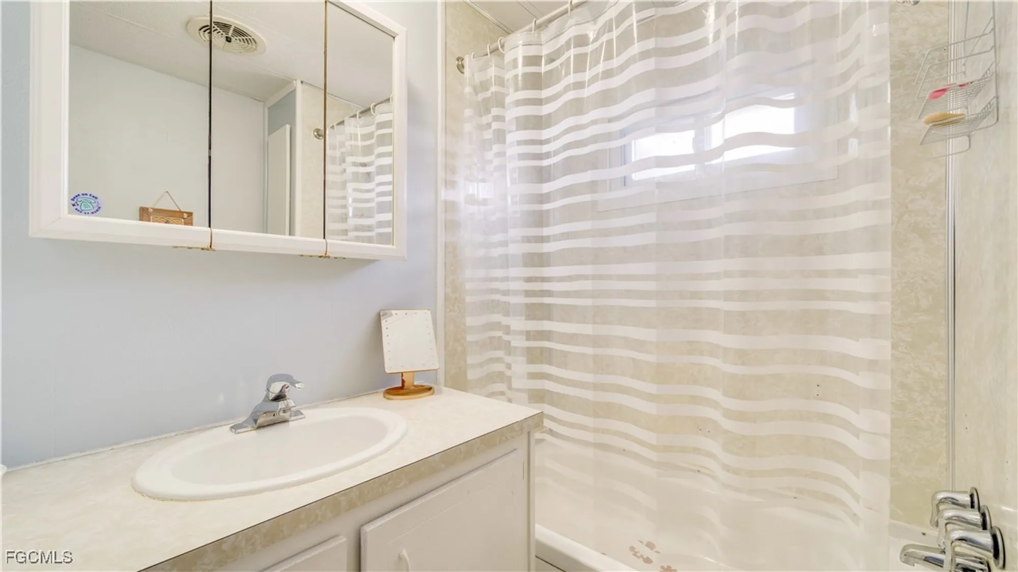 Property Slideshow image 25 of 47 | 5602 captain john smith loop, North Fort Myers, FL, 33917
