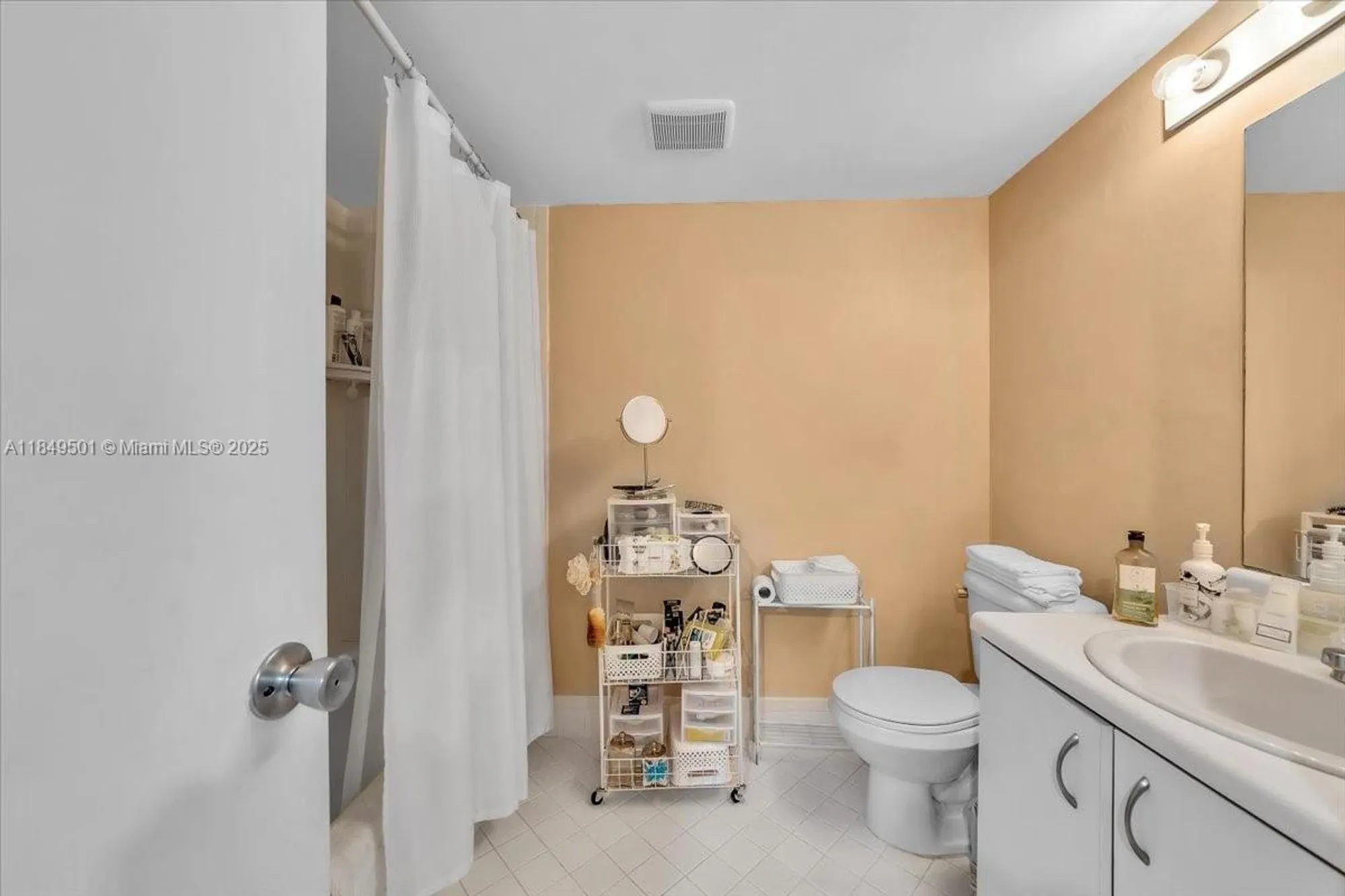 Property Slideshow image 14 of 53 | 13455 sw 16th ct f104, Pembroke Pines, FL, 33027