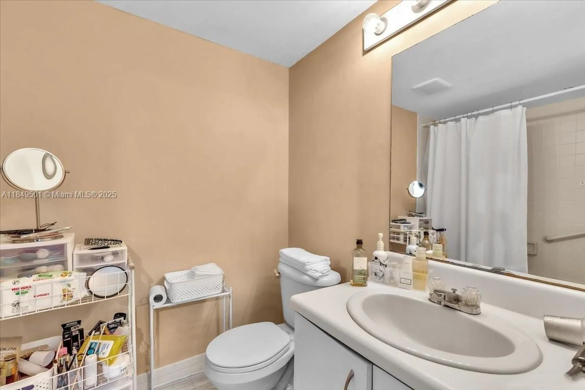 Property Slideshow image 15 of 53 | 13455 sw 16th ct f104, Pembroke Pines, FL, 33027