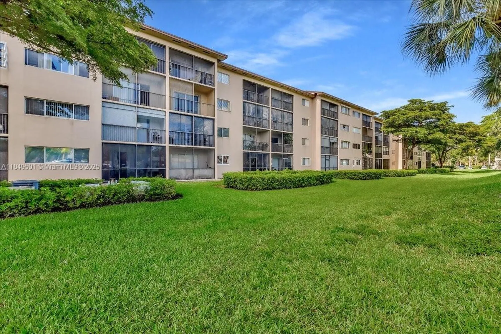 Property Slideshow image 21 of 53 | 13455 sw 16th ct f104, Pembroke Pines, FL, 33027