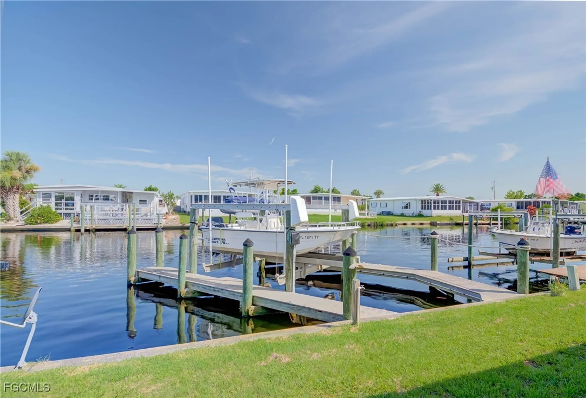 Property Slideshow image 21 of 29 | 5509 sir walter way, North Fort Myers, FL, 33917