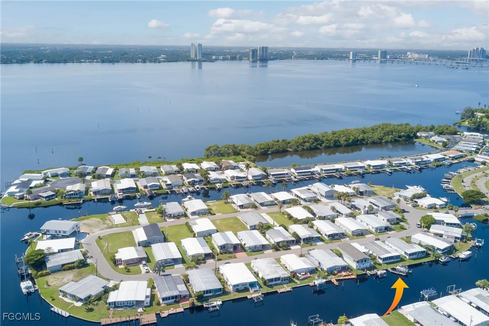 Property Slideshow image 22 of 29 | 5509 sir walter way, North Fort Myers, FL, 33917