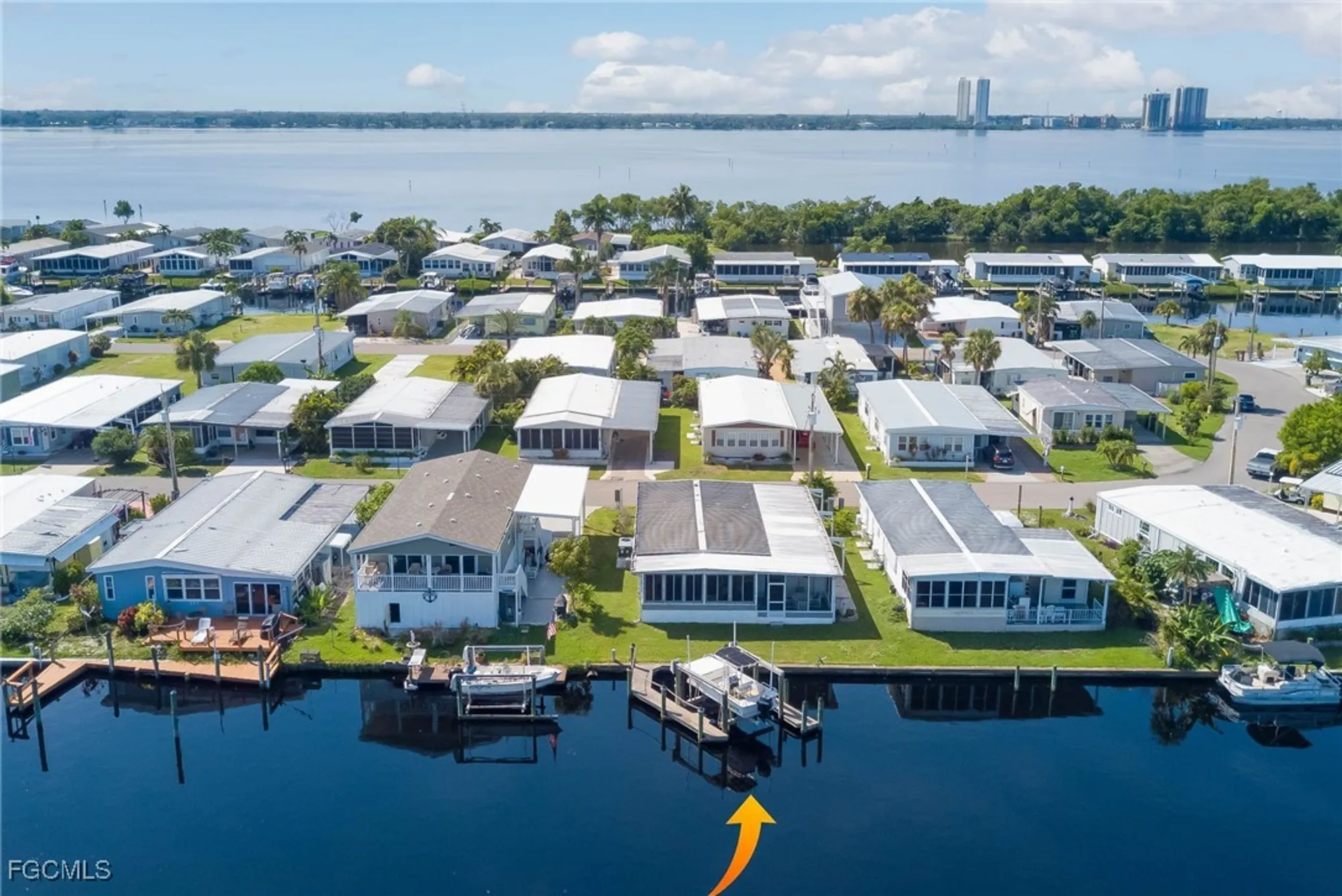 Property Slideshow image 23 of 29 | 5509 sir walter way, North Fort Myers, FL, 33917