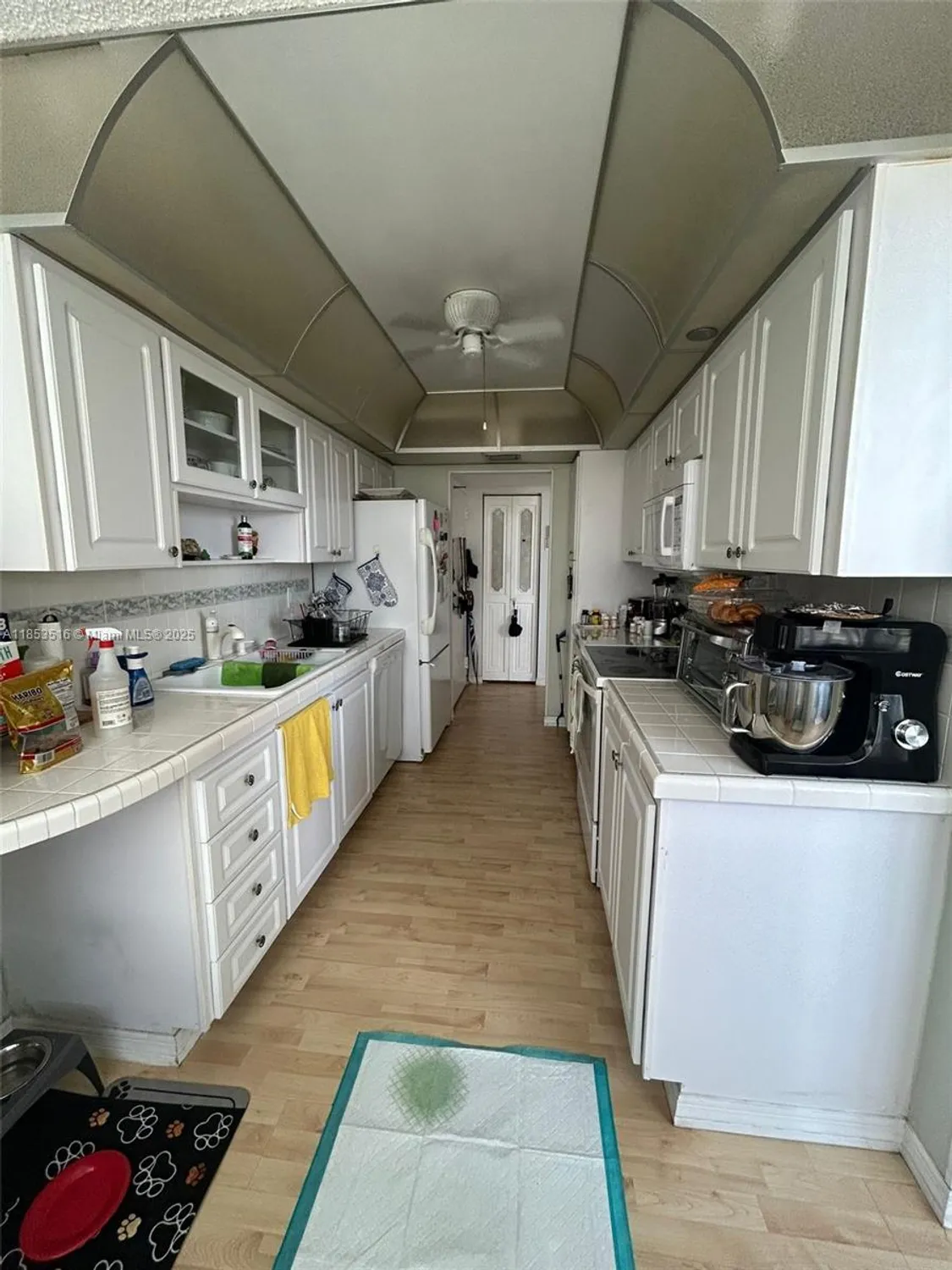 Property Slideshow image 16 of 31 | 1100 saint charles pl 504, Pembroke Pines, FL, 33026