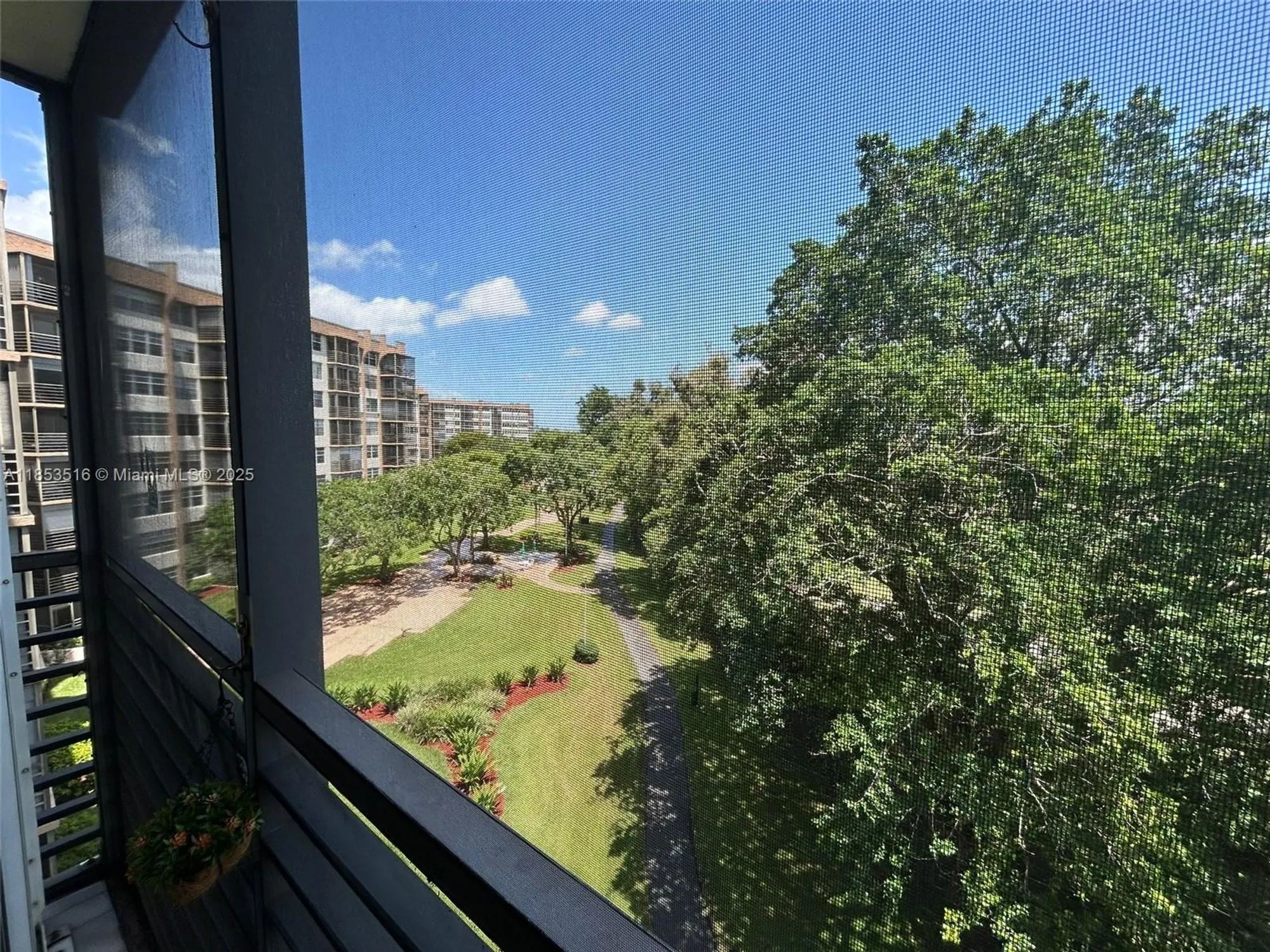Property Slideshow image 24 of 31 | 1100 saint charles pl 504, Pembroke Pines, FL, 33026