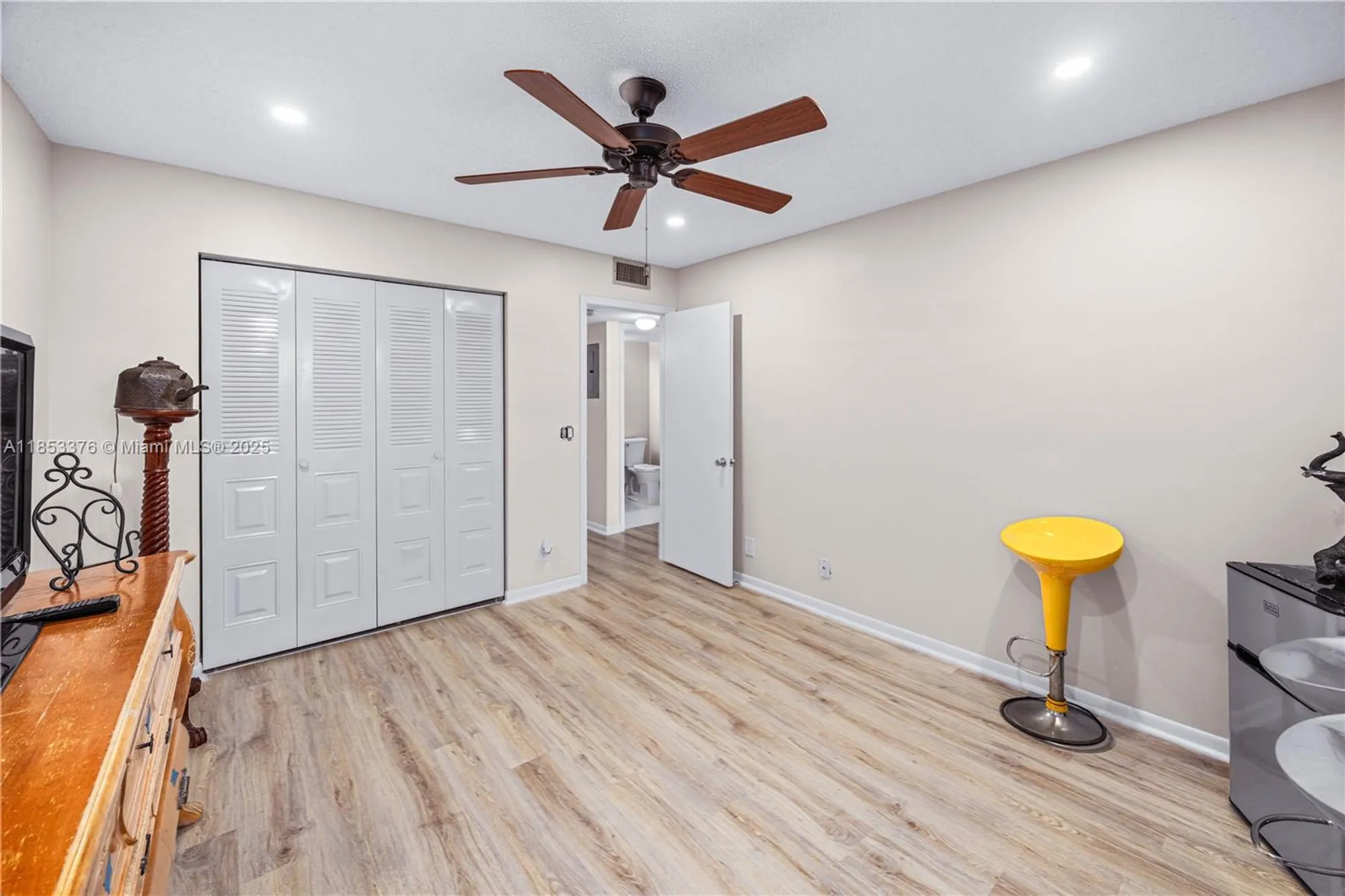 Property Slideshow image 11 of 22 | 13250 sw 7th ct 412l, Pembroke Pines, FL, 33027