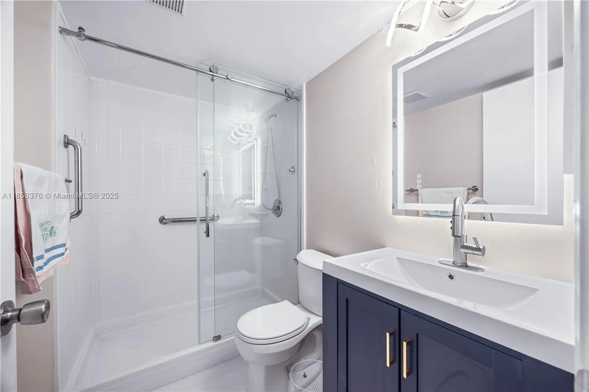 Property Slideshow image 13 of 22 | 13250 sw 7th ct 412l, Pembroke Pines, FL, 33027