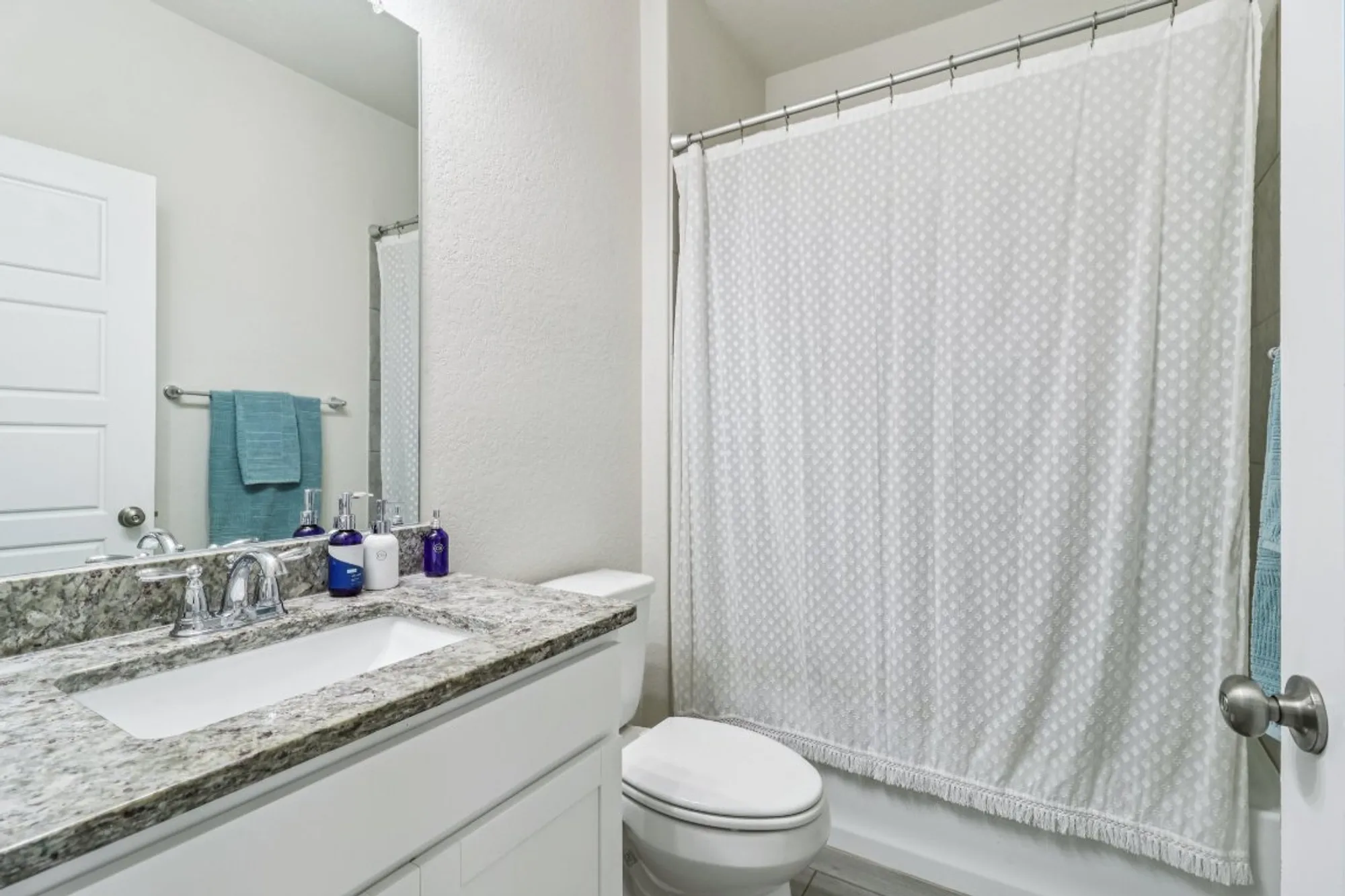 Property Slideshow image 17 of 40 | 2240 zachry dr, New Braunfels, TX, 78132