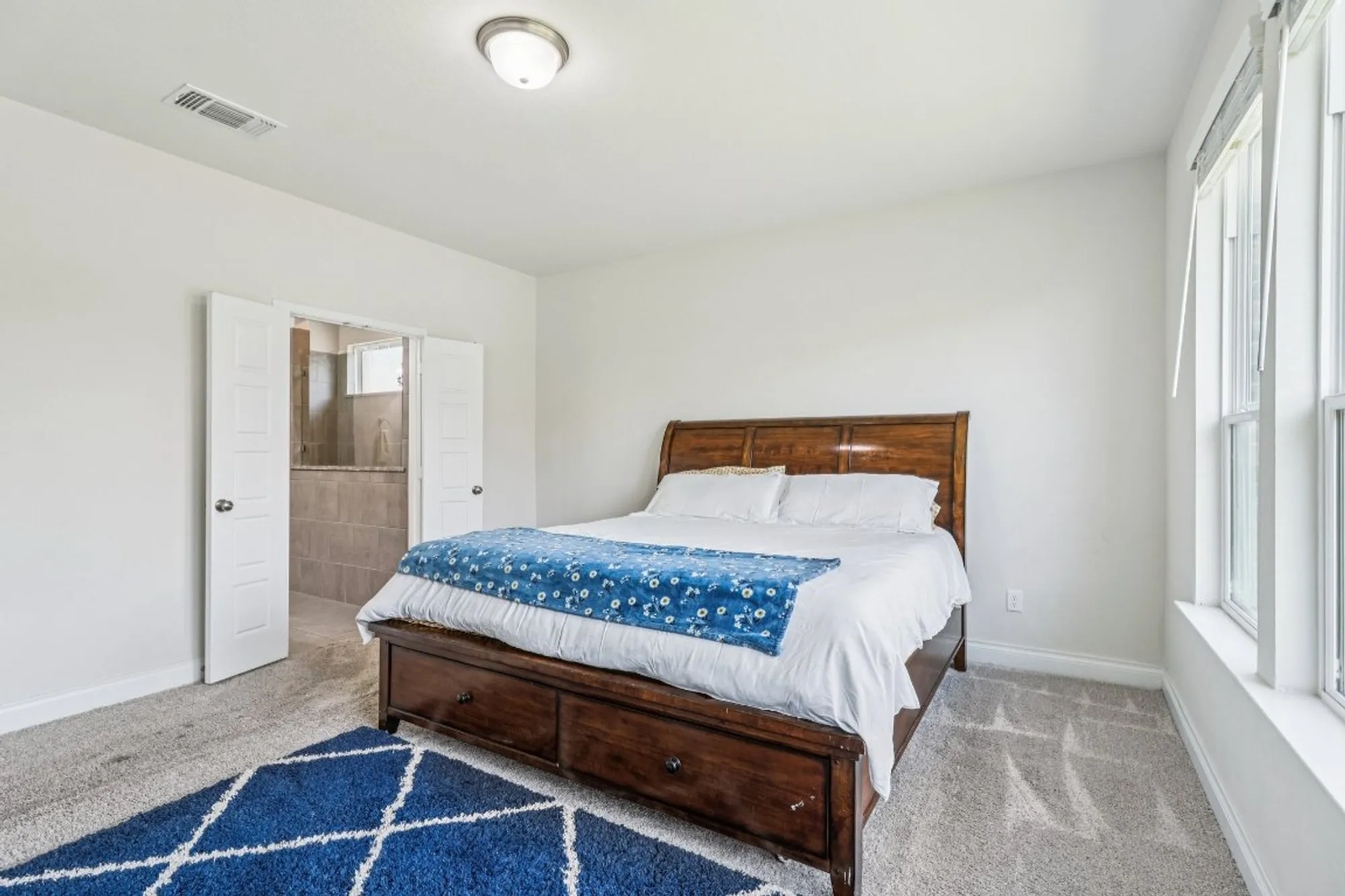 Property Slideshow image 19 of 40 | 2240 zachry dr, New Braunfels, TX, 78132