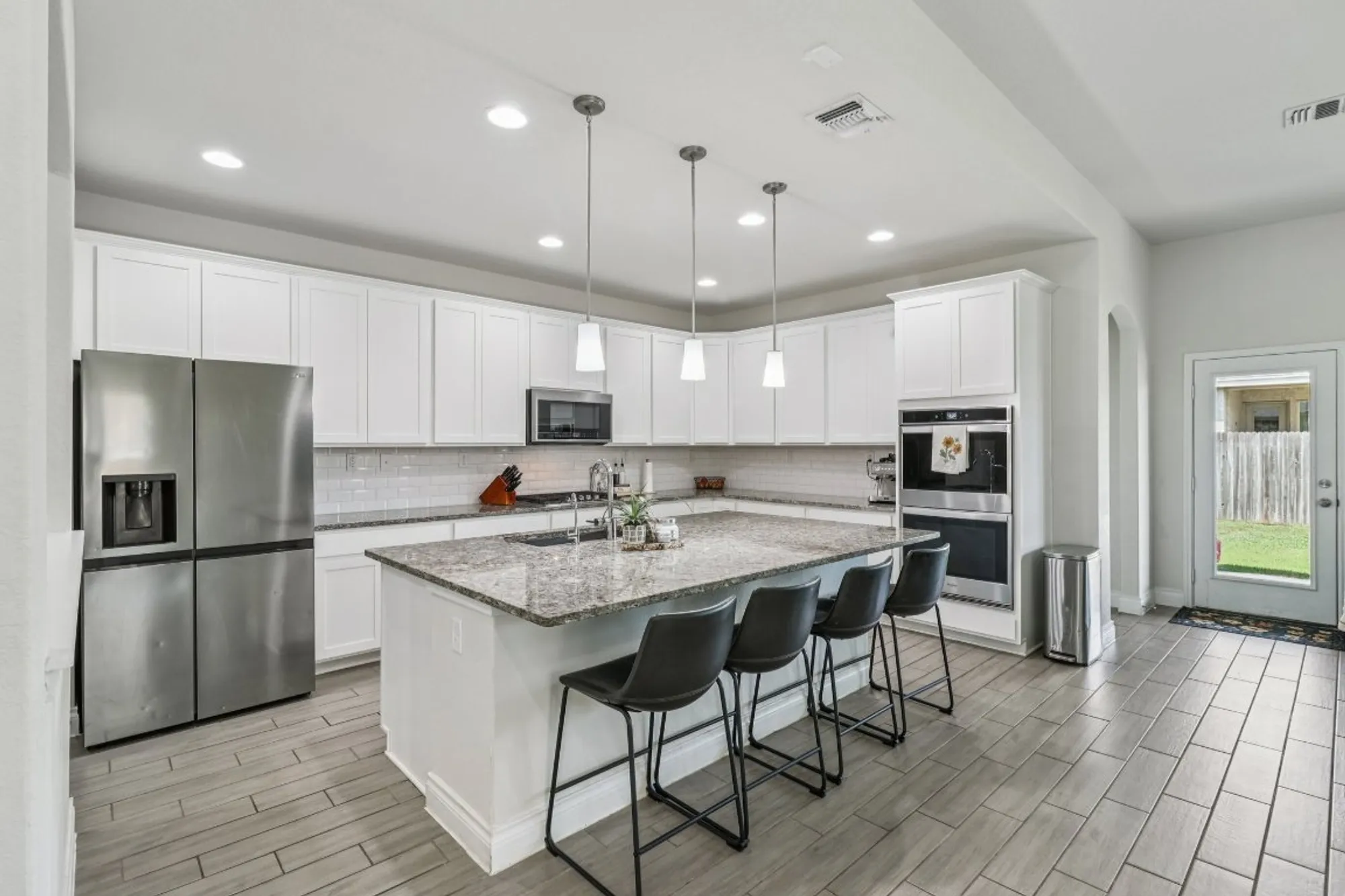 Property Slideshow image 10 of 40 | 2240 zachry dr, New Braunfels, TX, 78132