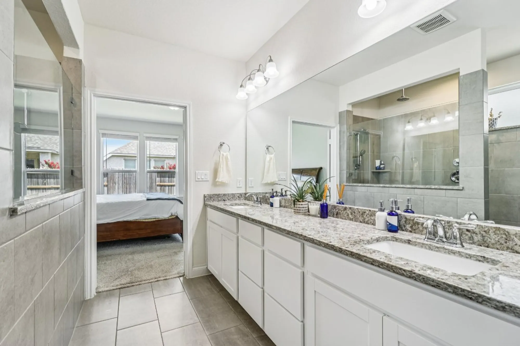 Property Slideshow image 20 of 40 | 2240 zachry dr, New Braunfels, TX, 78132