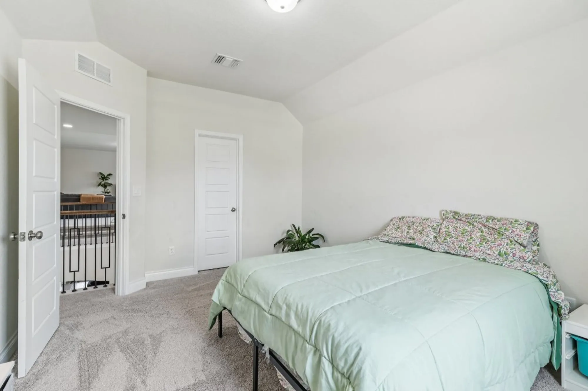 Property Slideshow image 31 of 40 | 2240 zachry dr, New Braunfels, TX, 78132