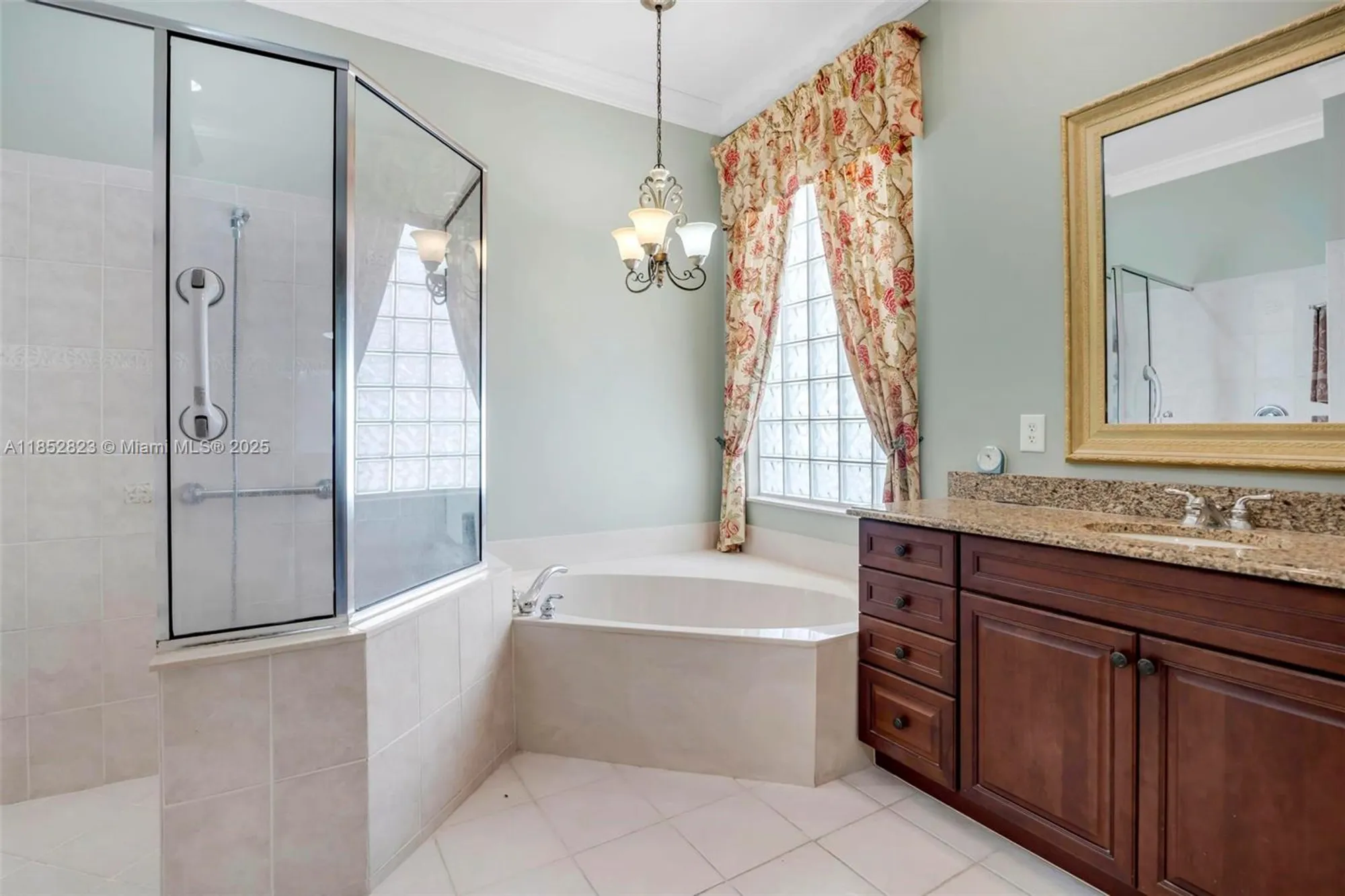 Property Slideshow image 17 of 27 | 6529 jog estates ln, Boynton Beach, FL, 33437