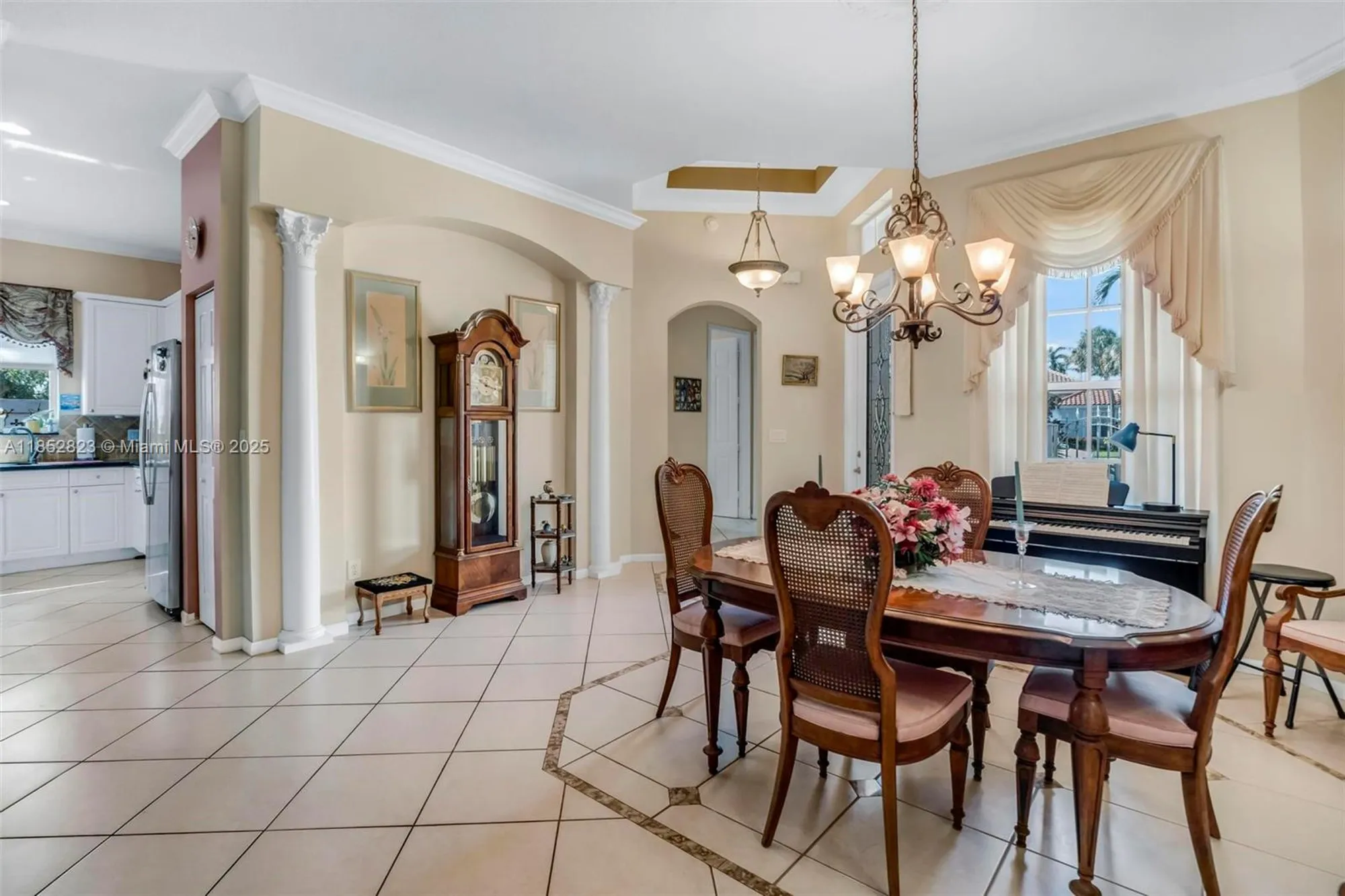 Property Slideshow image 11 of 27 | 6529 jog estates ln, Boynton Beach, FL, 33437