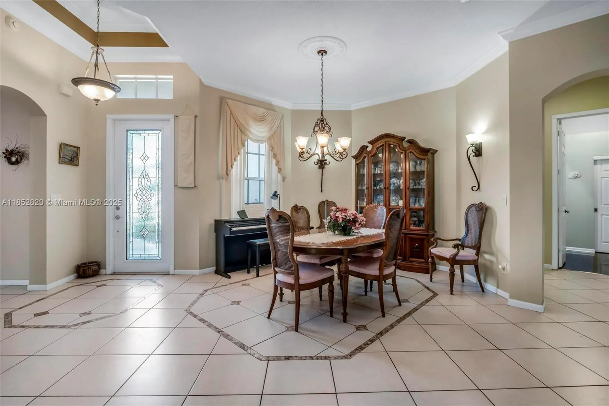 Property Slideshow image 12 of 27 | 6529 jog estates ln, Boynton Beach, FL, 33437