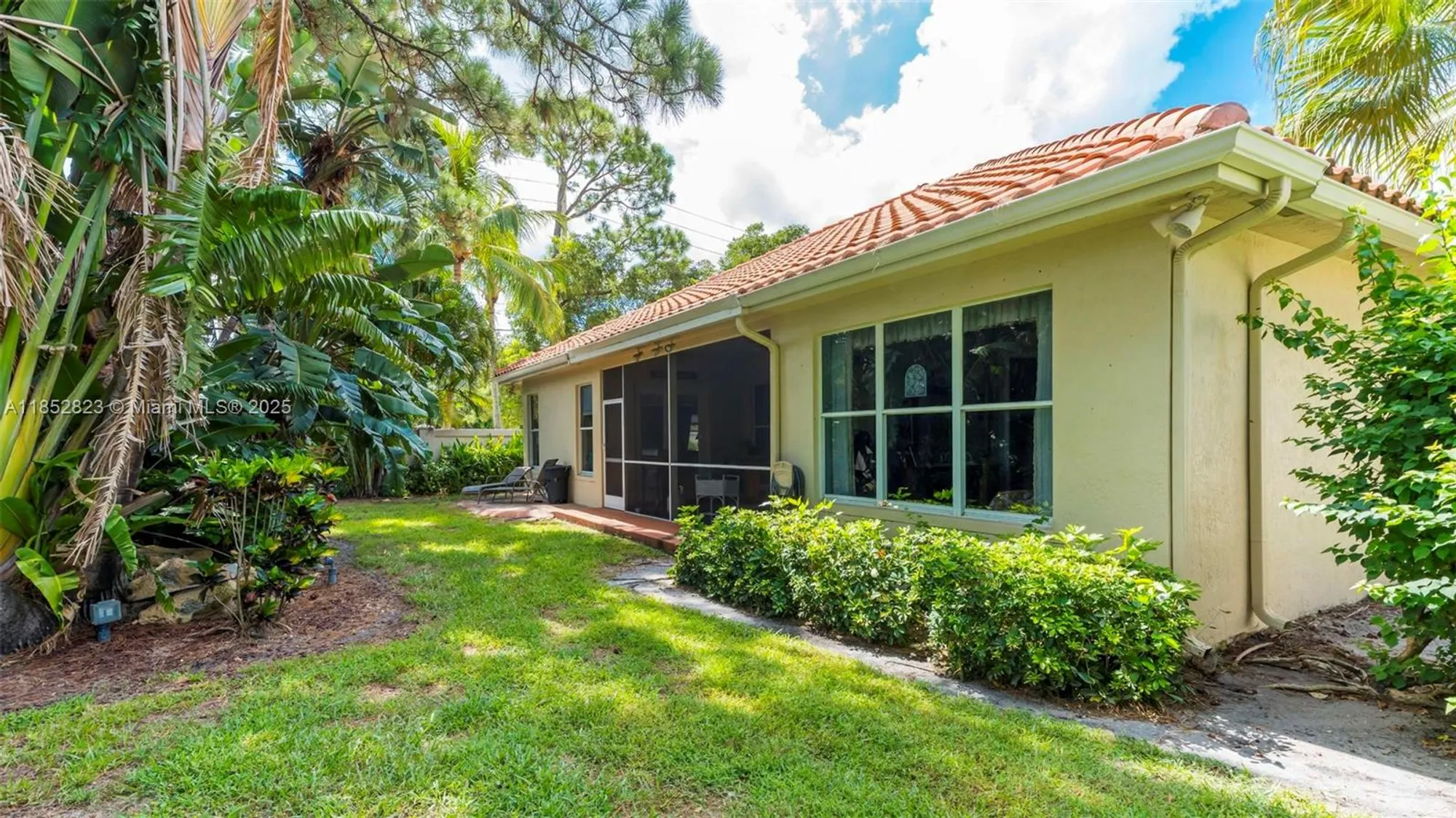 Property Slideshow image 24 of 27 | 6529 jog estates ln, Boynton Beach, FL, 33437