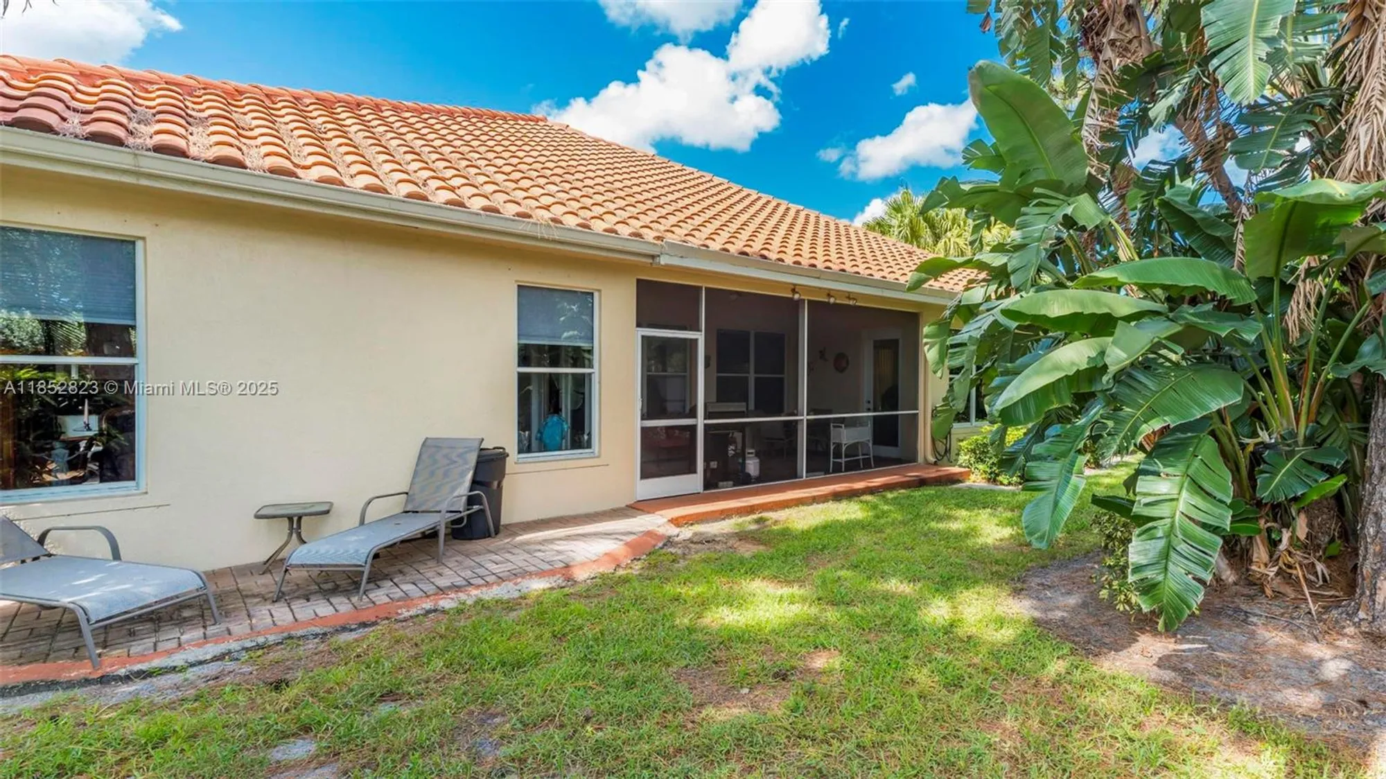 Property Slideshow image 22 of 27 | 6529 jog estates ln, Boynton Beach, FL, 33437