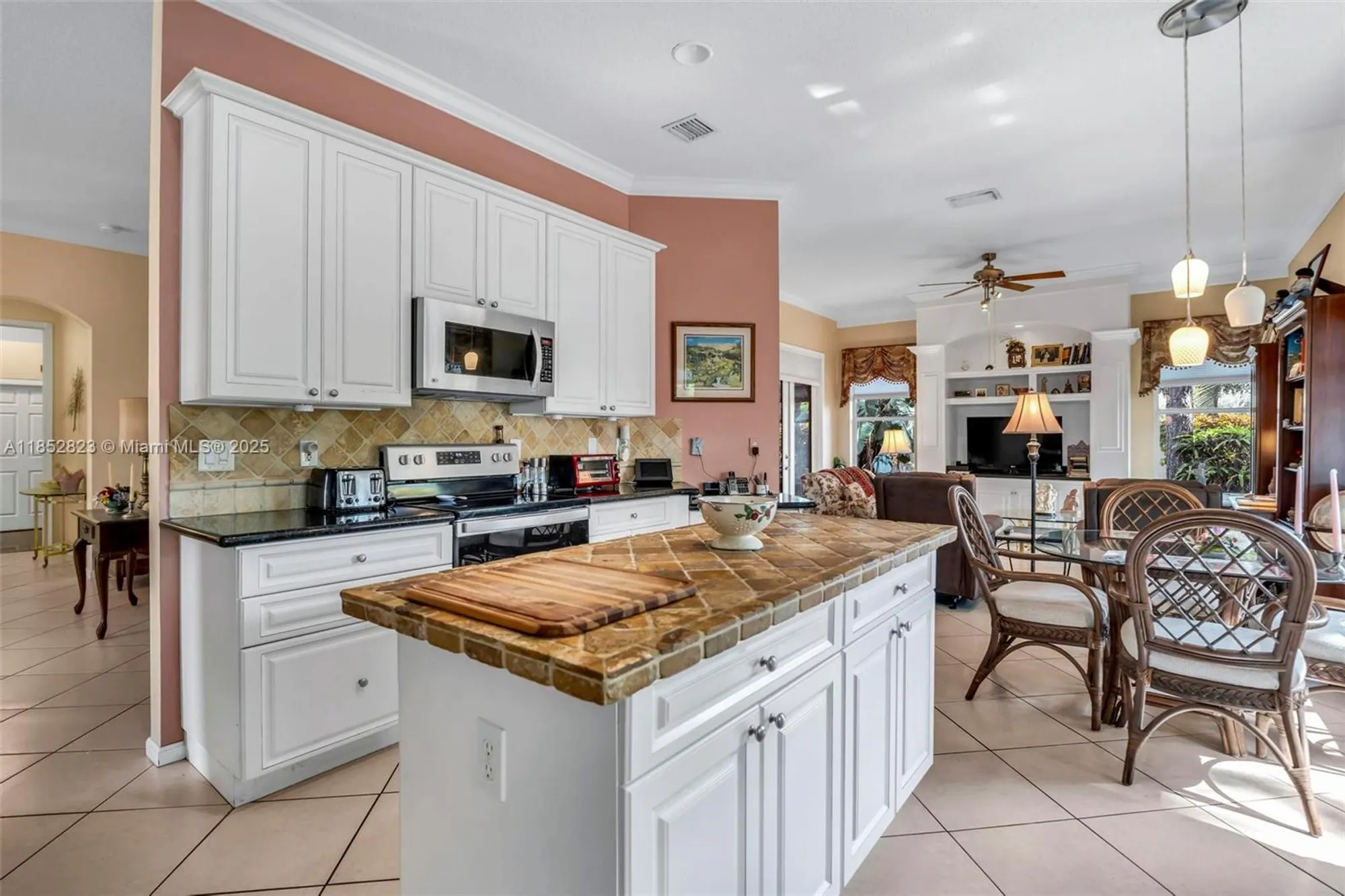 Property Slideshow image 3 of 27 | 6529 jog estates ln, Boynton Beach, FL, 33437