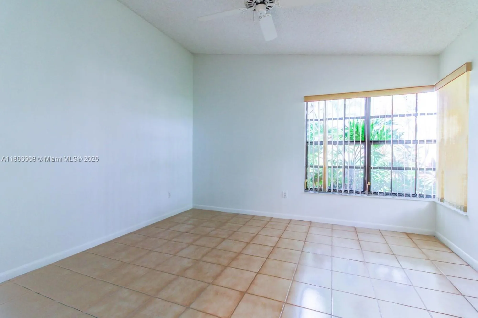 Property Slideshow image 11 of 53 | 5289 fairway woods dr 2911, Delray Beach, FL, 33484
