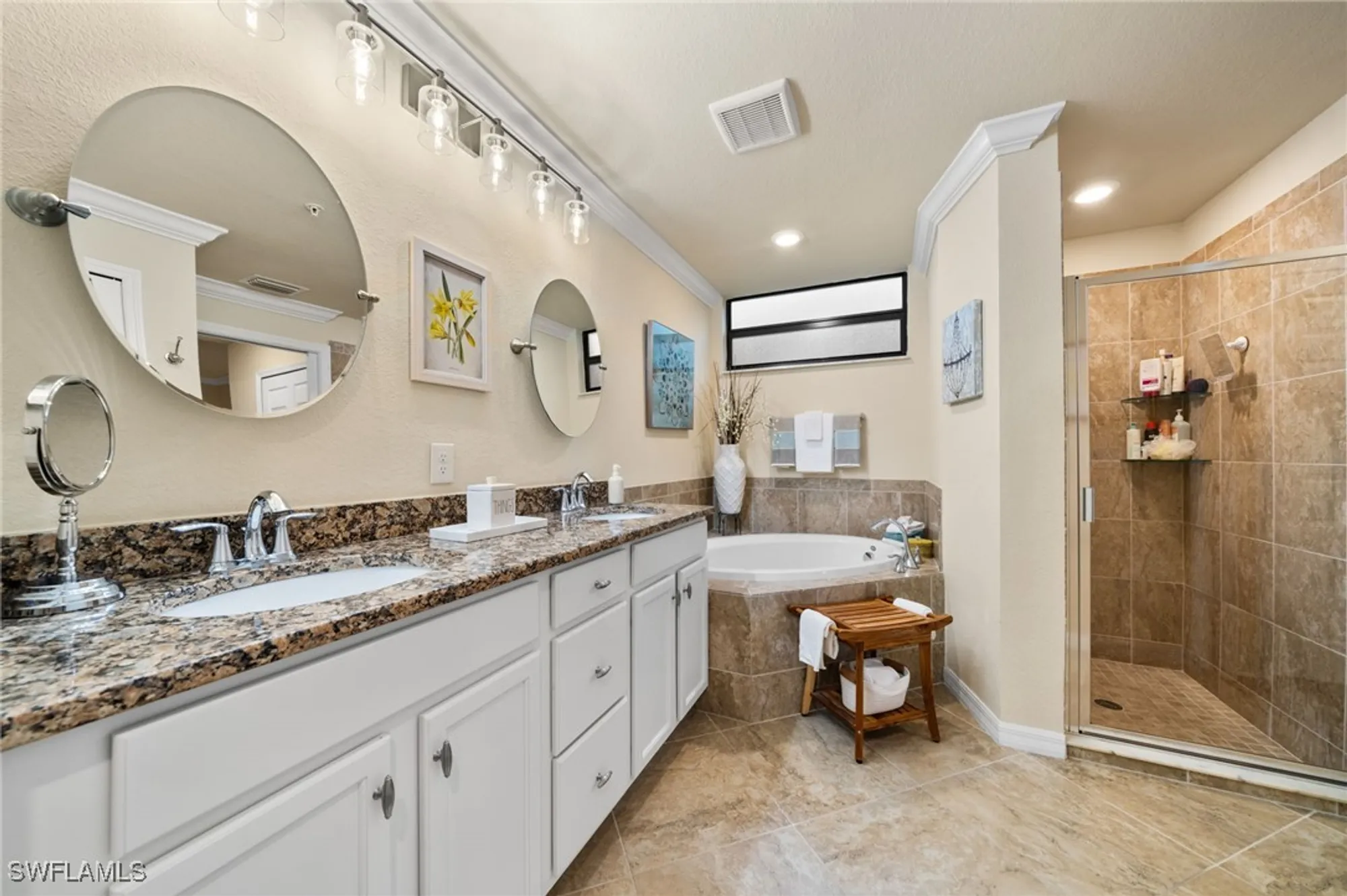 Property Slideshow image 16 of 39 | 28042 bridgetown ct 4611, Bonita Springs, FL, 34135