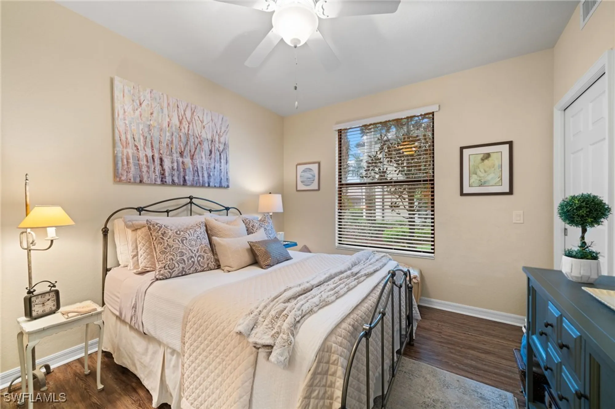 Property Slideshow image 18 of 39 | 28042 bridgetown ct 4611, Bonita Springs, FL, 34135