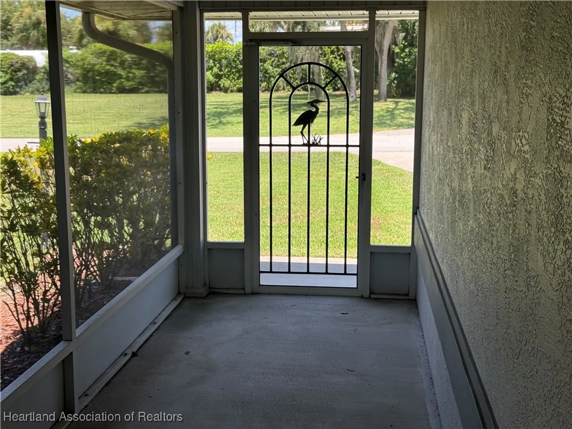 Property Slideshow image 2 of 19 | 14 grandview blvd, Lake Placid, FL, 33852