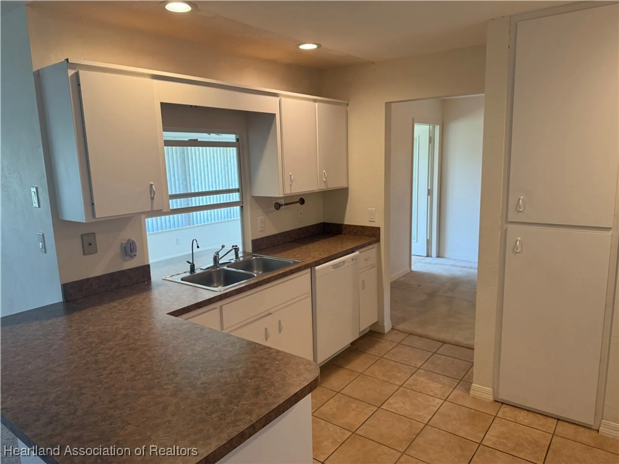 Property Slideshow image 3 of 19 | 14 grandview blvd, Lake Placid, FL, 33852