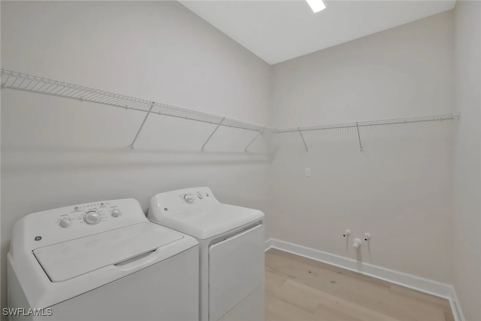 Property Slideshow image 18 of 27 | 3763 gilmores pl, Fort Myers, FL, 33905