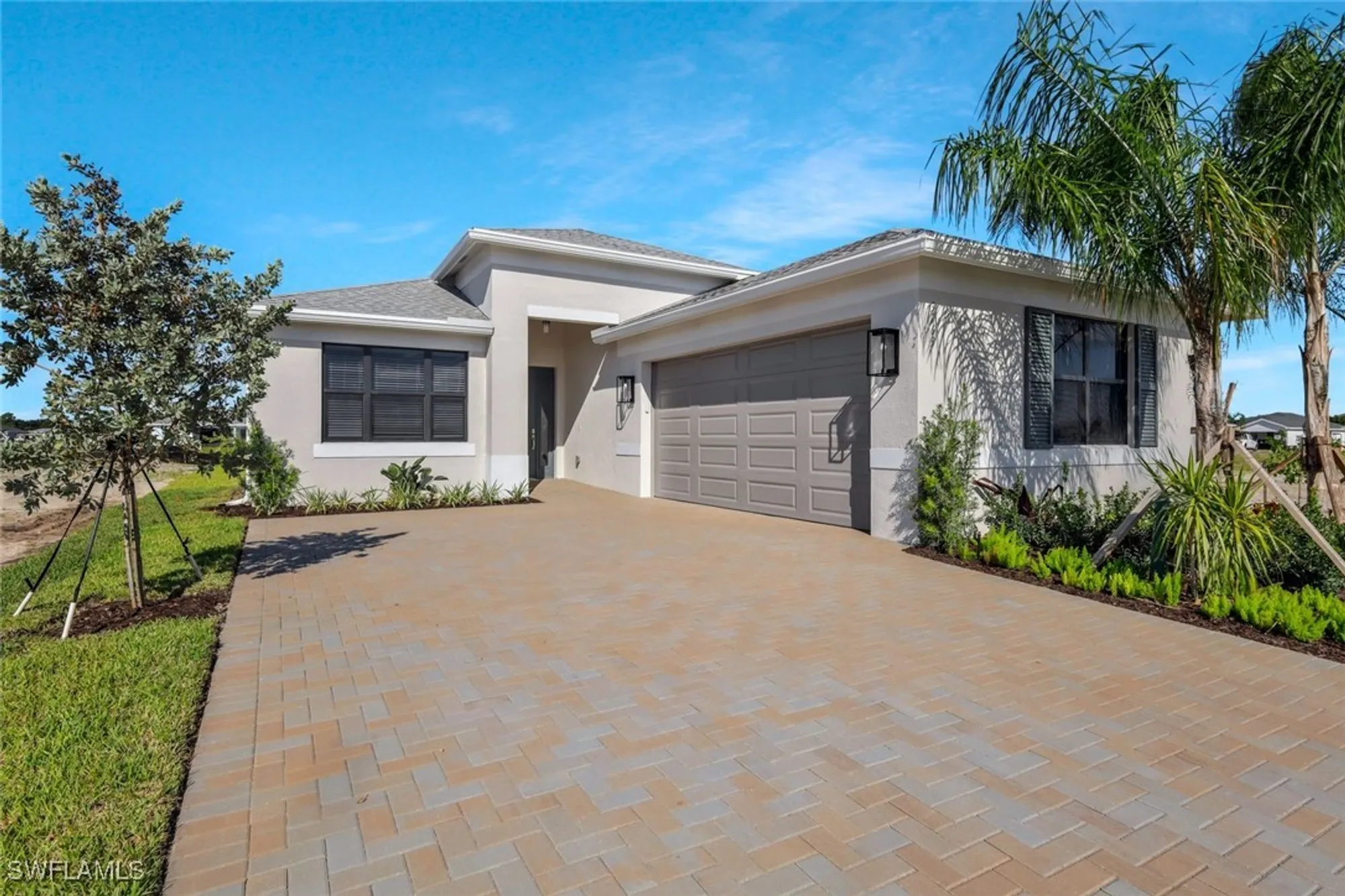 Property Slideshow image 1 of 27 | 3763 gilmores pl, Fort Myers, FL, 33905