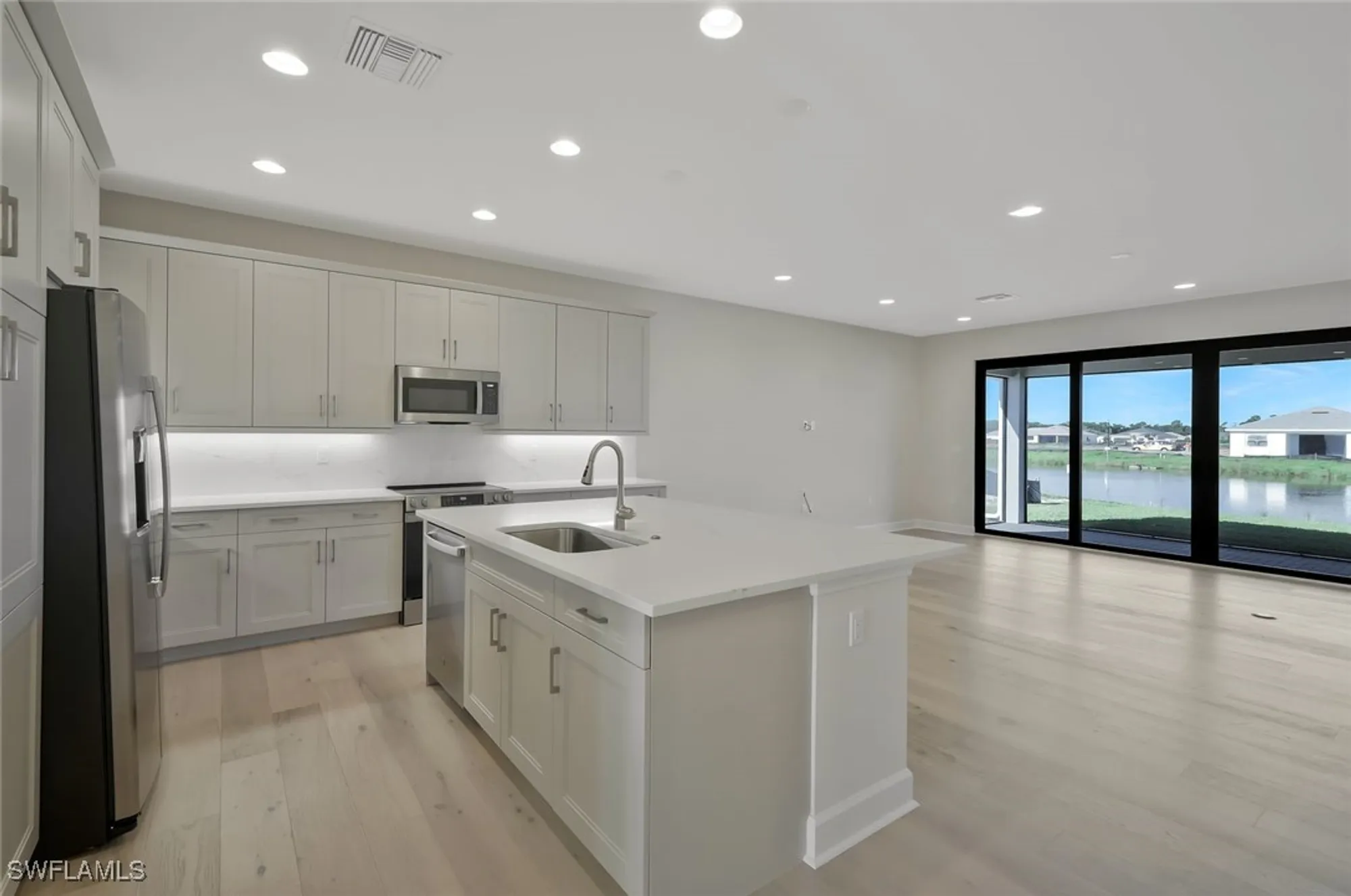 Property Slideshow image 10 of 27 | 3763 gilmores pl, Fort Myers, FL, 33905