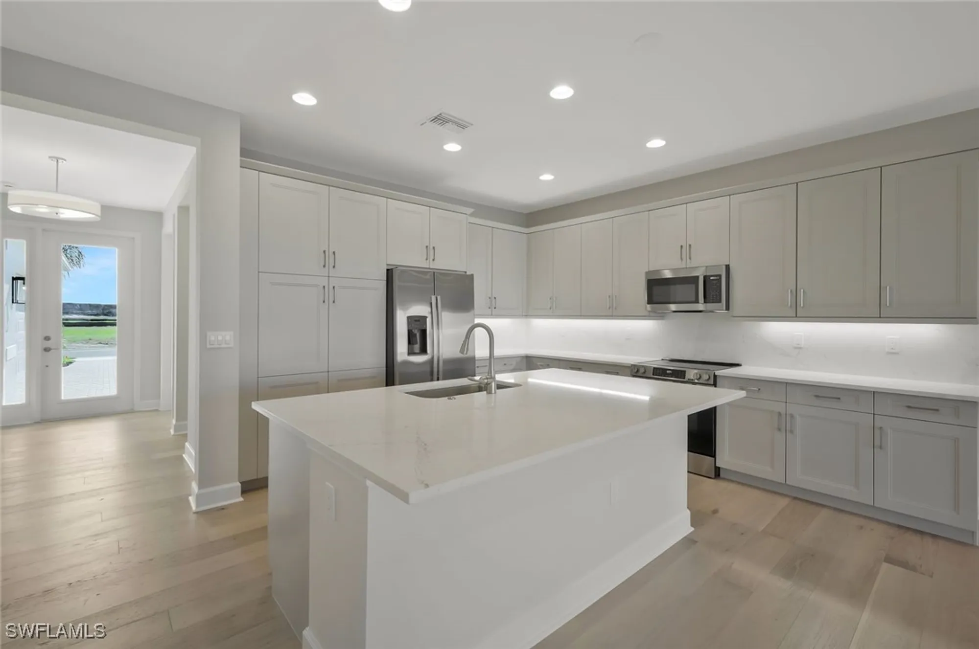 Property Slideshow image 7 of 27 | 3763 gilmores pl, Fort Myers, FL, 33905