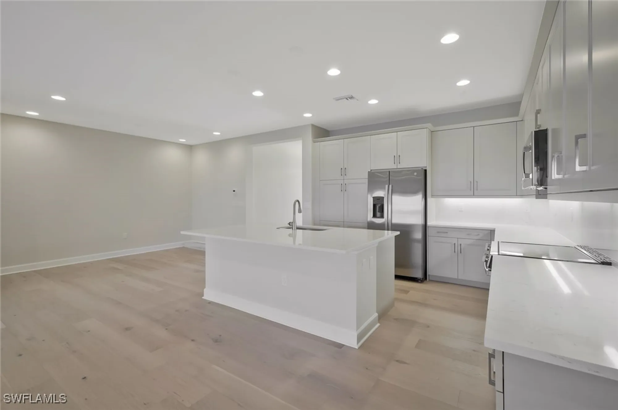 Property Slideshow image 8 of 27 | 3763 gilmores pl, Fort Myers, FL, 33905