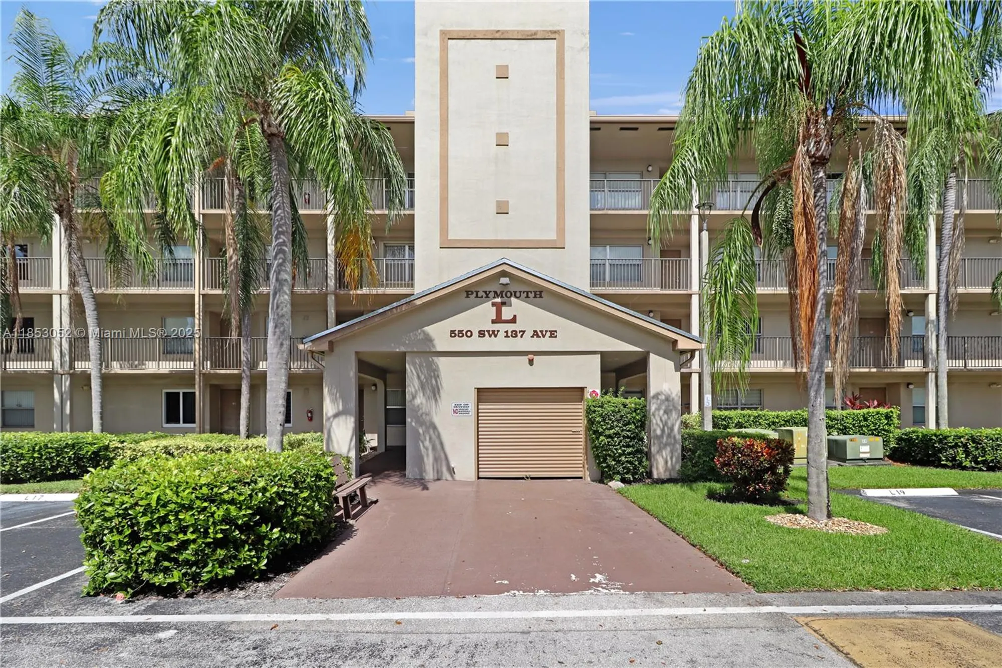 Property Slideshow image 24 of 49 | 550 sw 137th ave l104, Pembroke Pines, FL, 33027