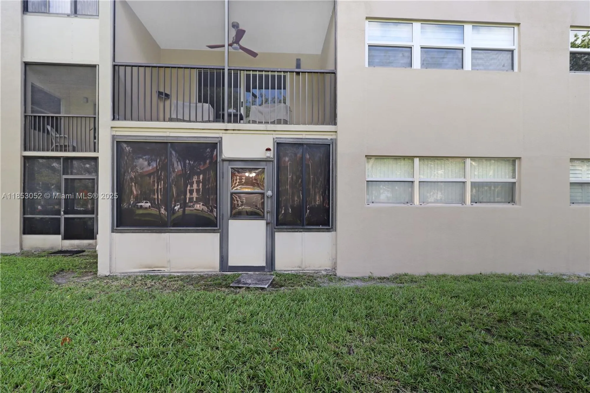 Property Slideshow image 21 of 49 | 550 sw 137th ave l104, Pembroke Pines, FL, 33027