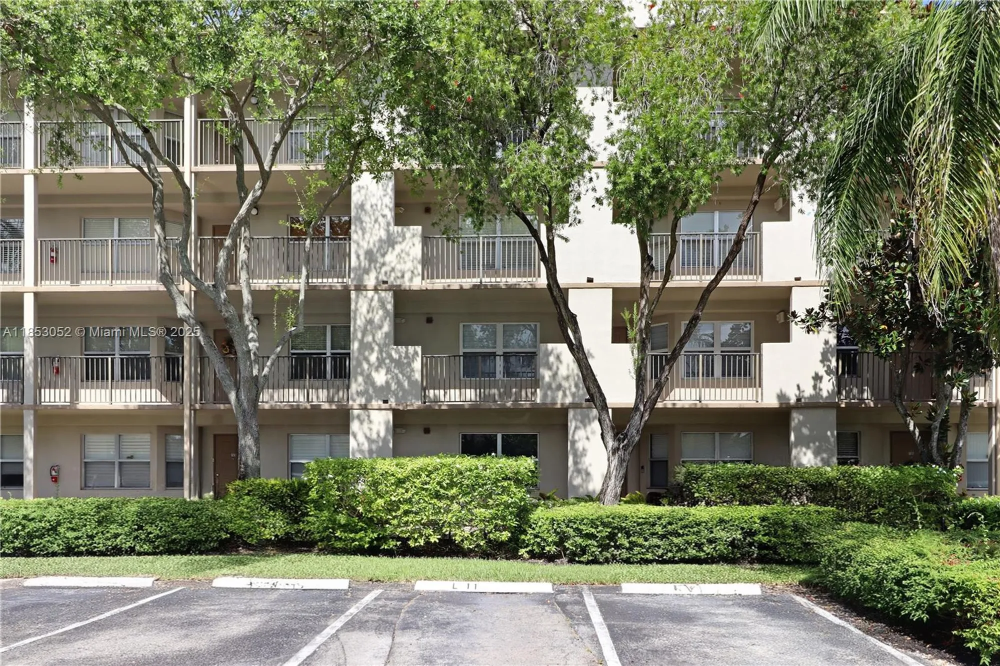 Property Slideshow image 47 of 49 | 550 sw 137th ave l104, Pembroke Pines, FL, 33027