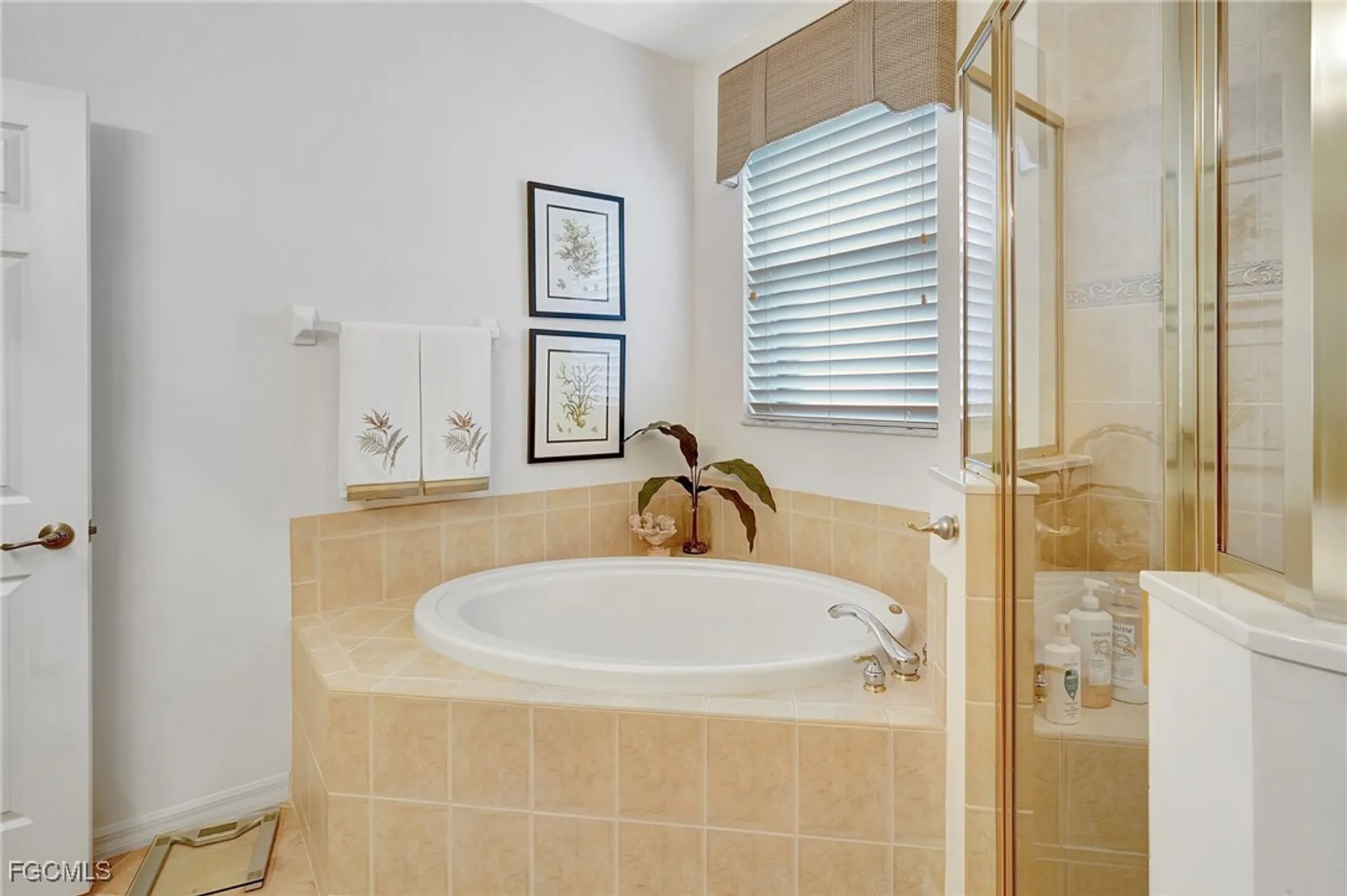 Property Slideshow image 26 of 50 | 8297 langshire way, Fort Myers, FL, 33912