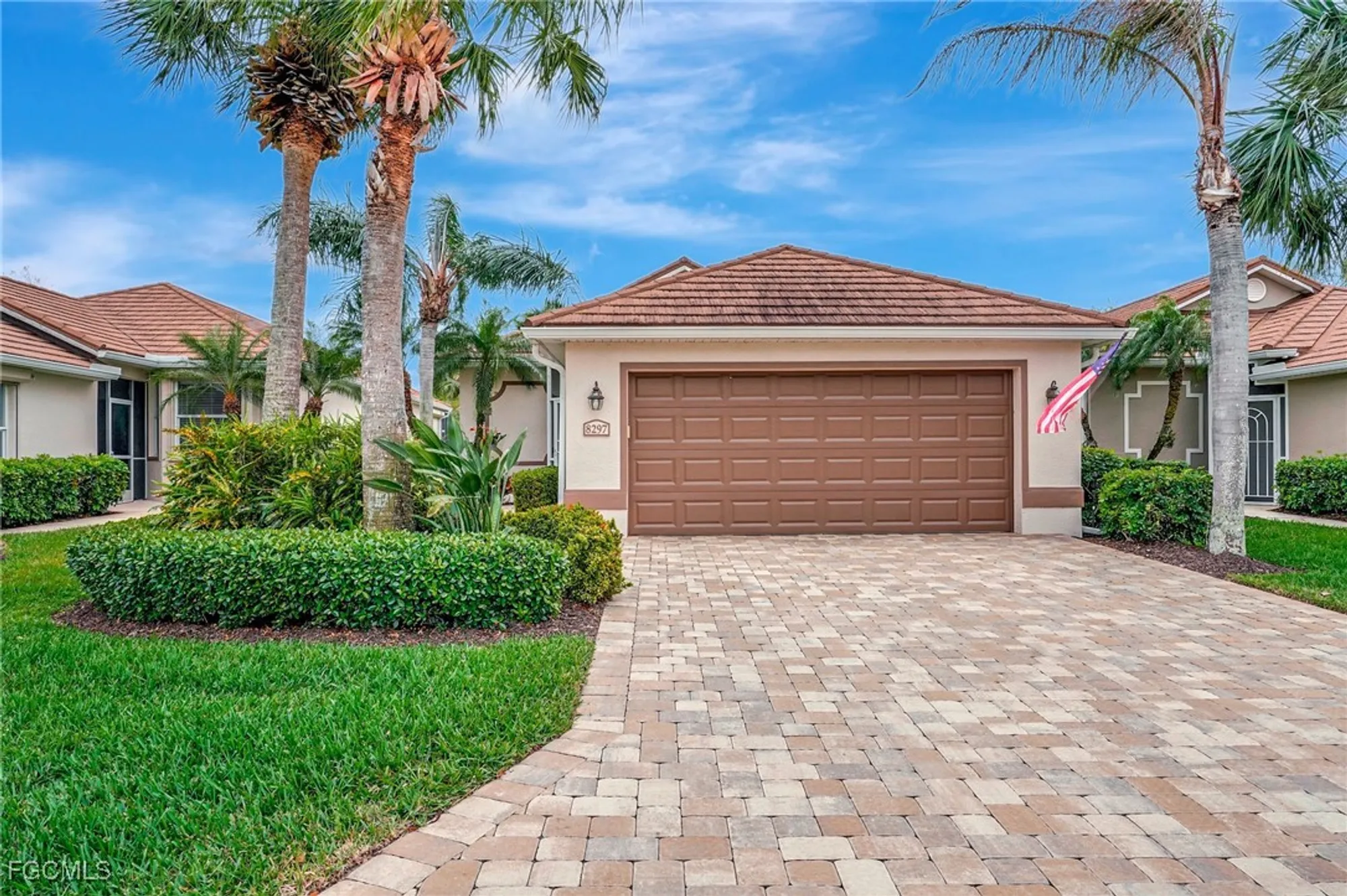Property Slideshow image 2 of 50 | 8297 langshire way, Fort Myers, FL, 33912
